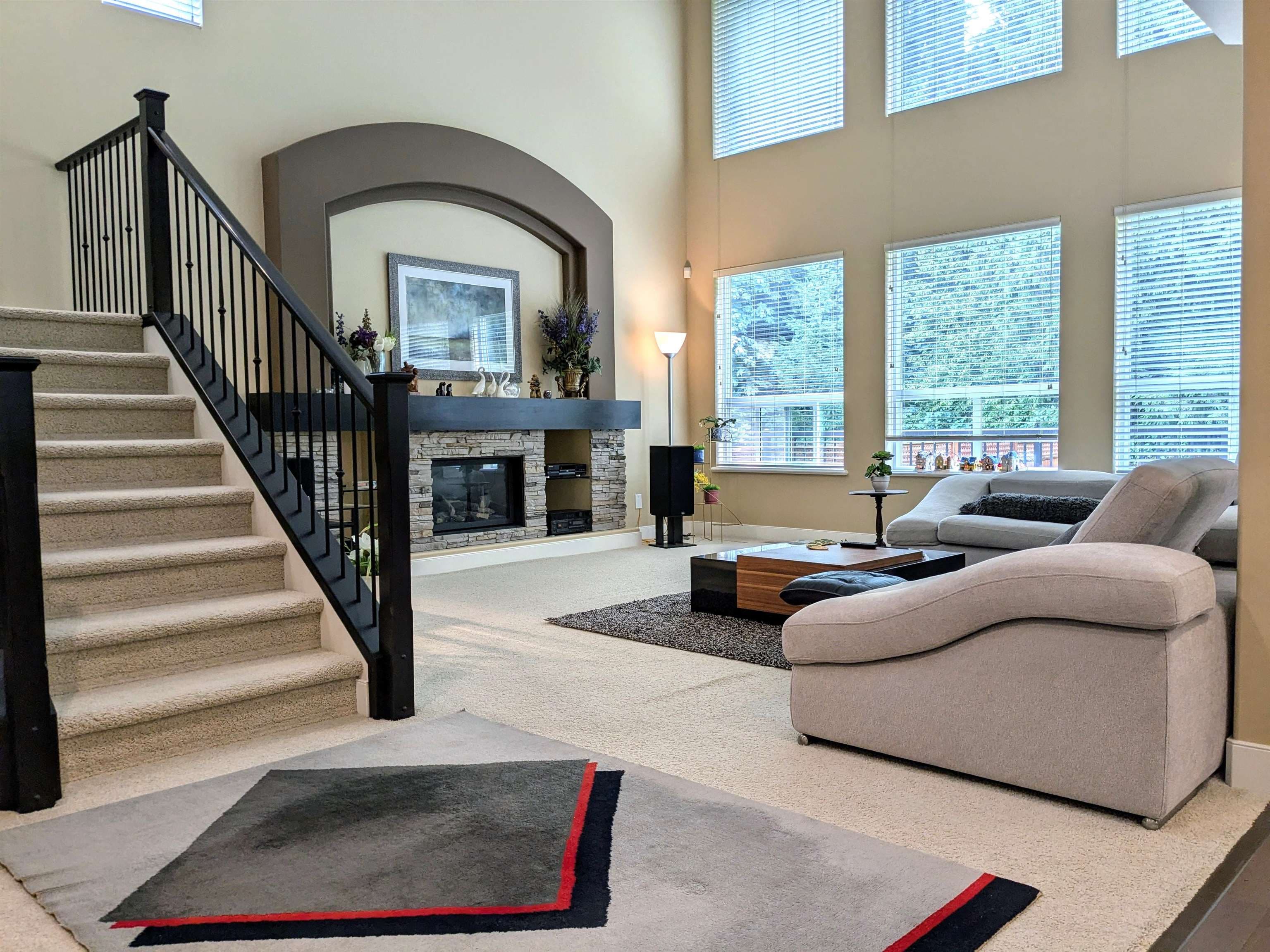 3346 Devonshire Avenue, Coquitlam, V3E 0A9 — photo 3