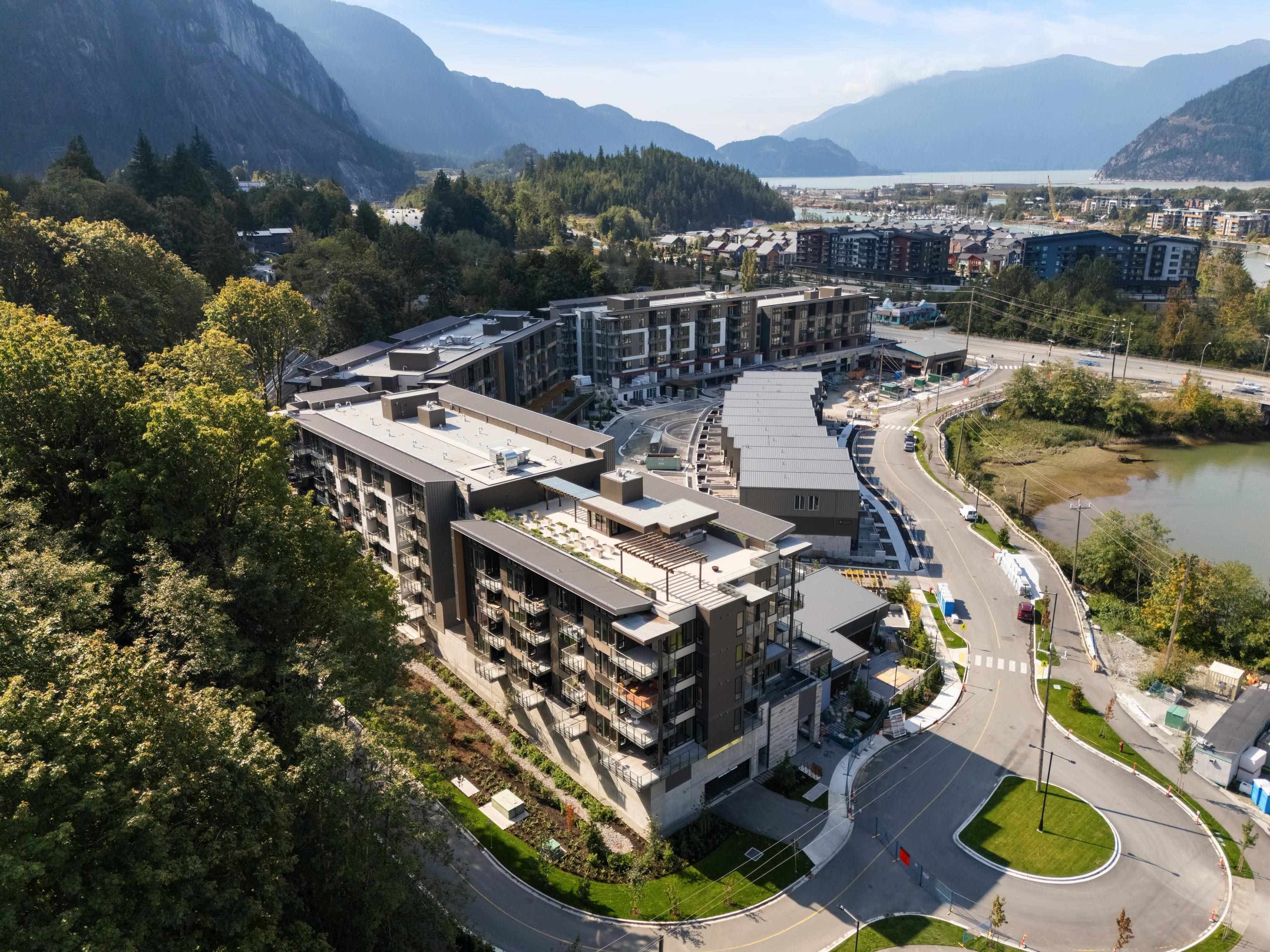 401 - 1506 Scott Crescent, Squamish, V8B 1G4 — photo 2