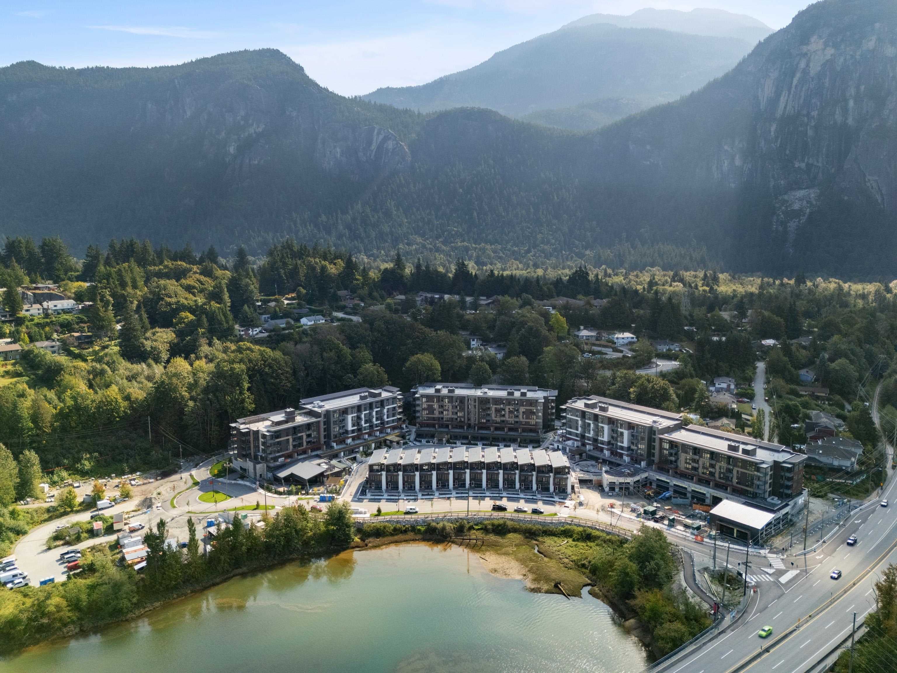 401 - 1506 Scott Crescent, Squamish, V8B 1G4 — photo 1