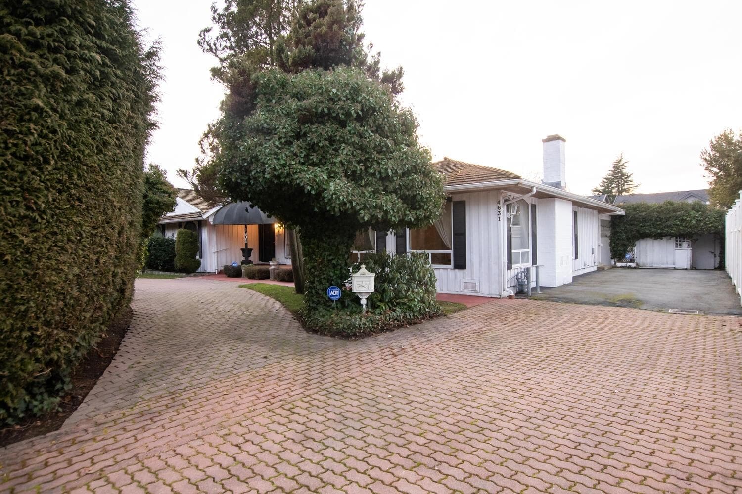 4631 Garry Street, Delta — sold