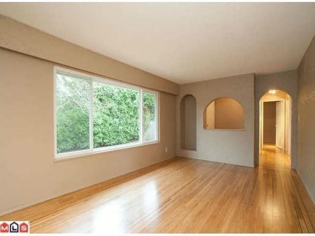 1955 158a Street, Surrey, V4A 8G9 — photo 3