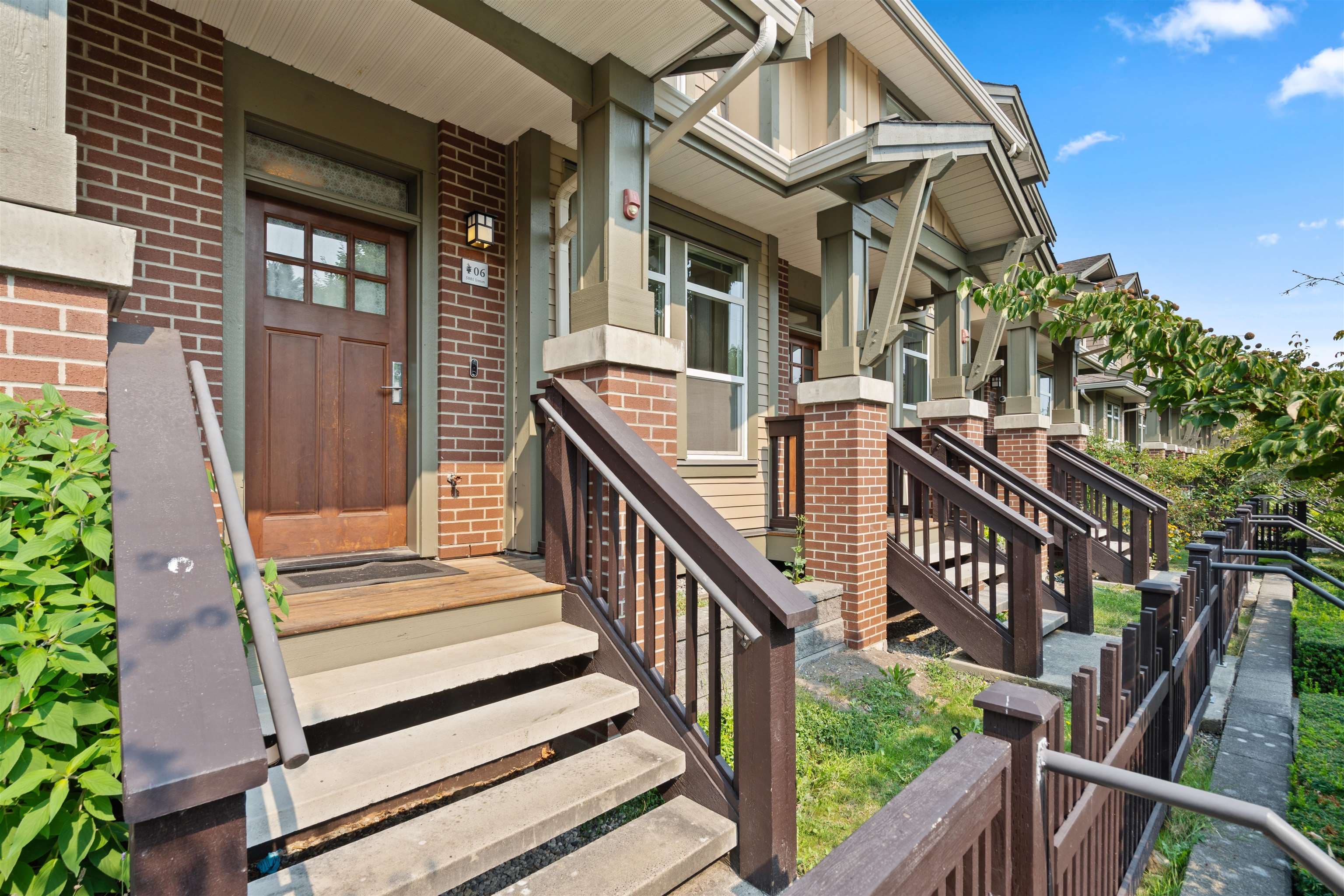6 - 5881 Irmin Street, Burnaby, V5J 0C5 — photo 3
