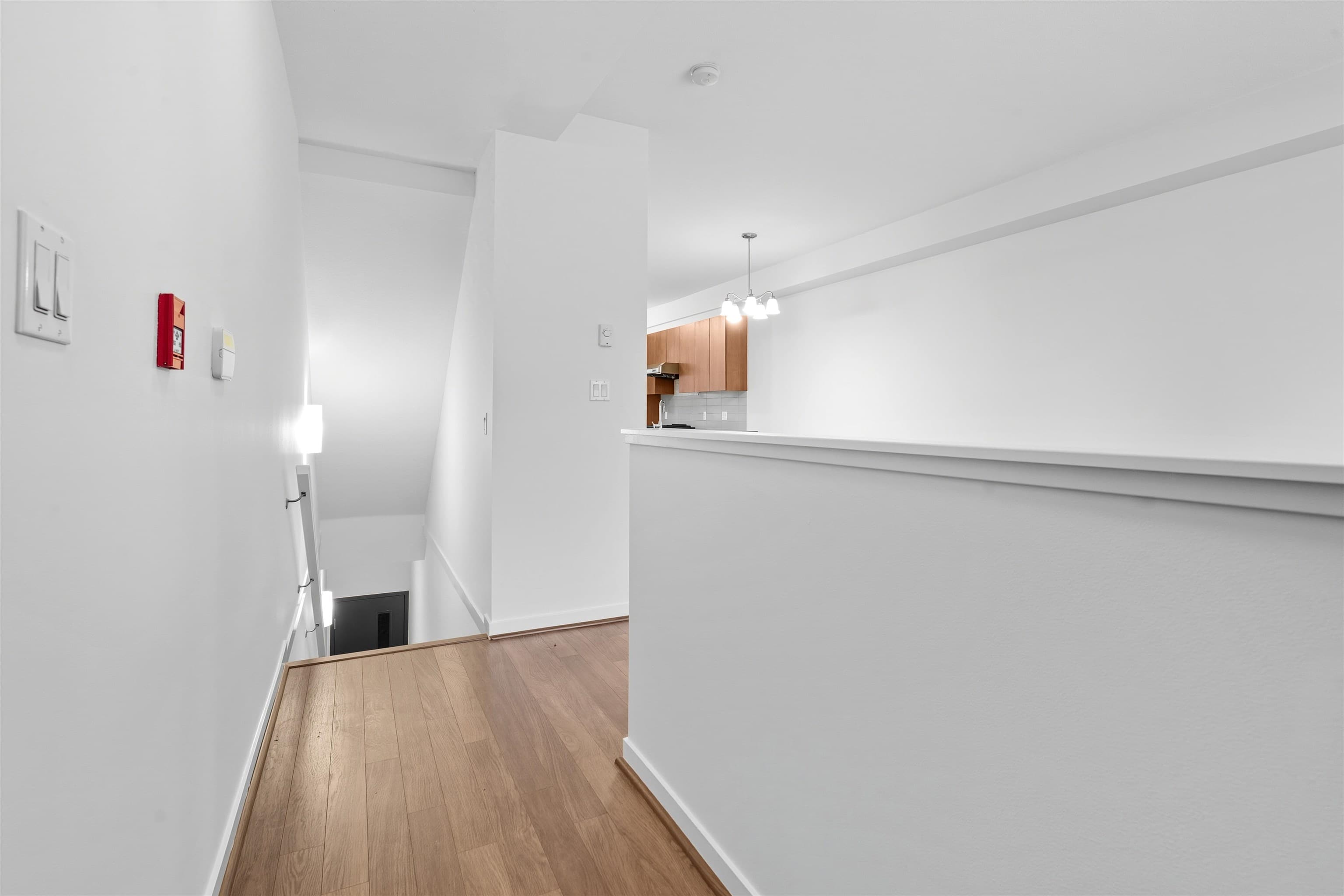 6 - 5881 Irmin Street, Burnaby, V5J 0C5 — photo 4