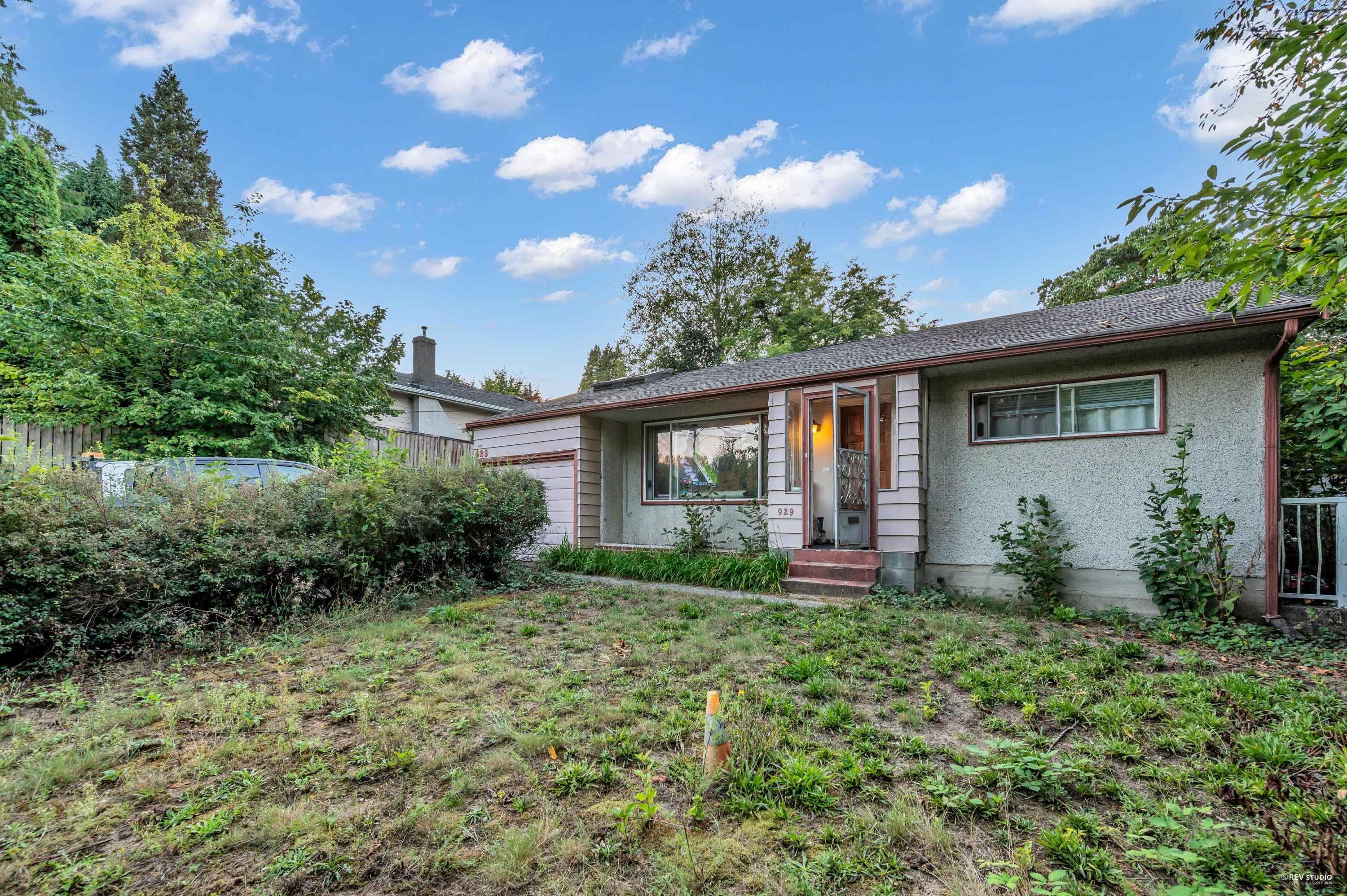 929 Clarke Road, Port Moody, V3H 1M1 — photo 3