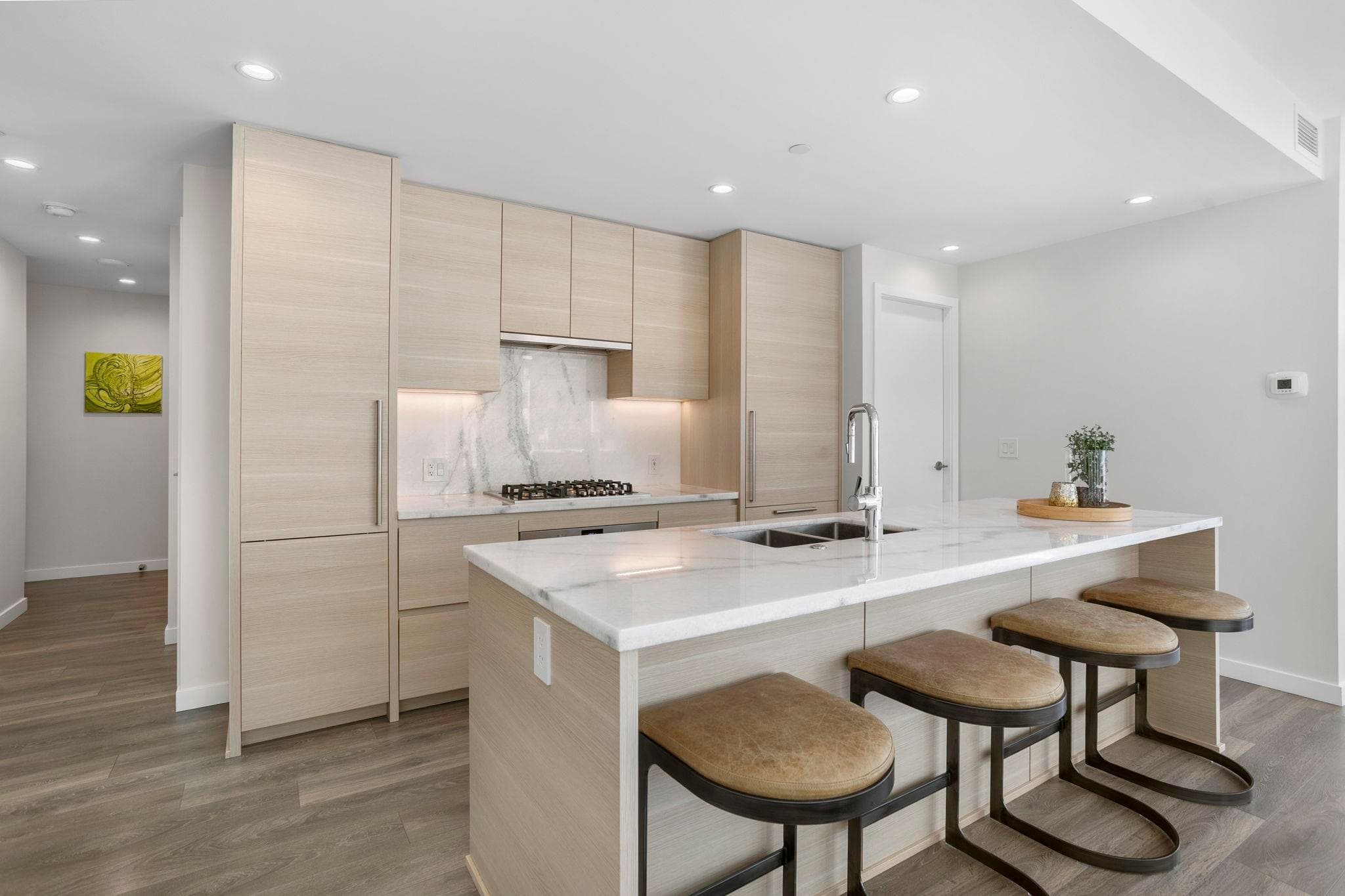 302 - 305 Morrissey Road, Port Moody, V3H 0M3 — photo 1