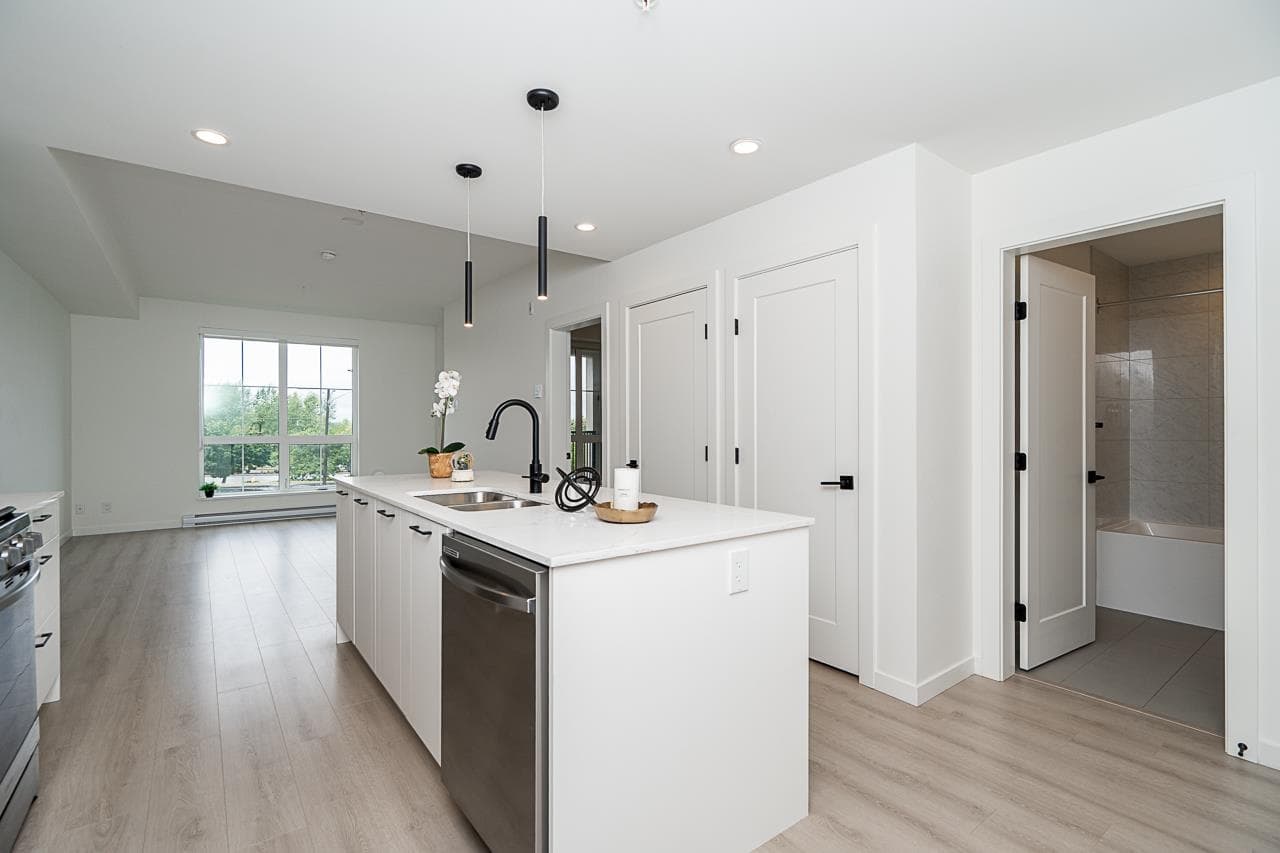 a211 - 20078 85 Avenue, Langley, V2Y 3Z2 — photo 5