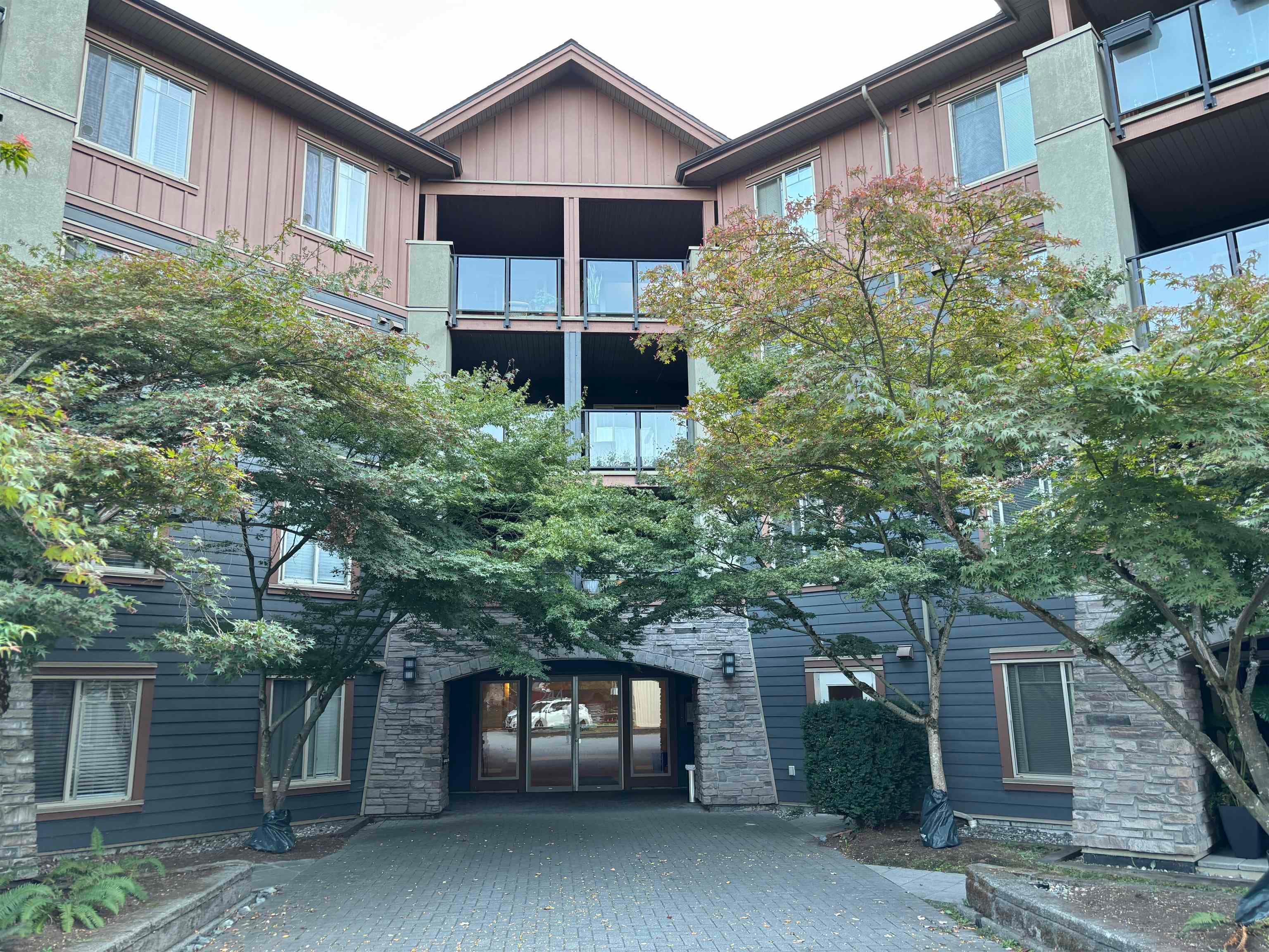 2210 - 244 Sherbrooke Street, New Westminster