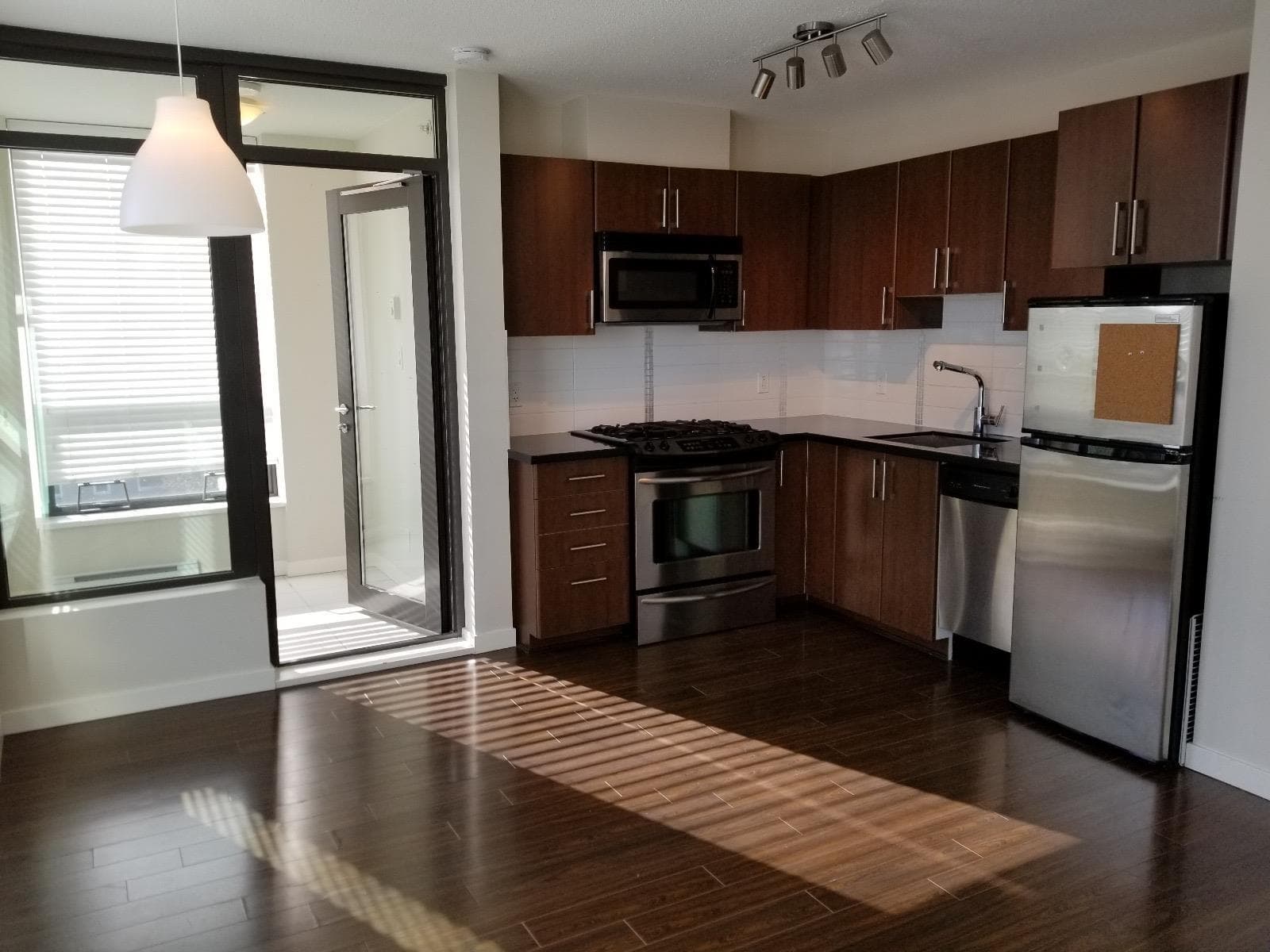 701 - 1068 W Broadway Way, Vancouver, V6H 0A7 — photo 2