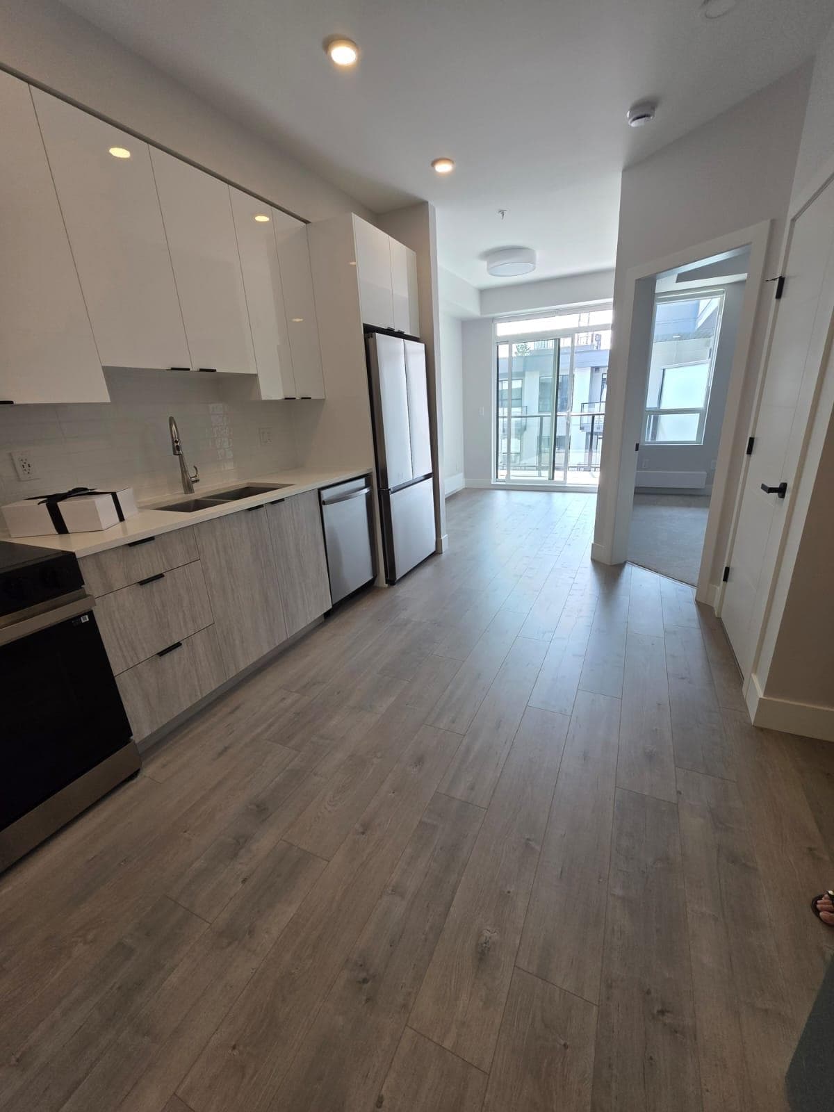 621 - 13458 95th Avenue, Surrey, V3V 0H1 — photo 2