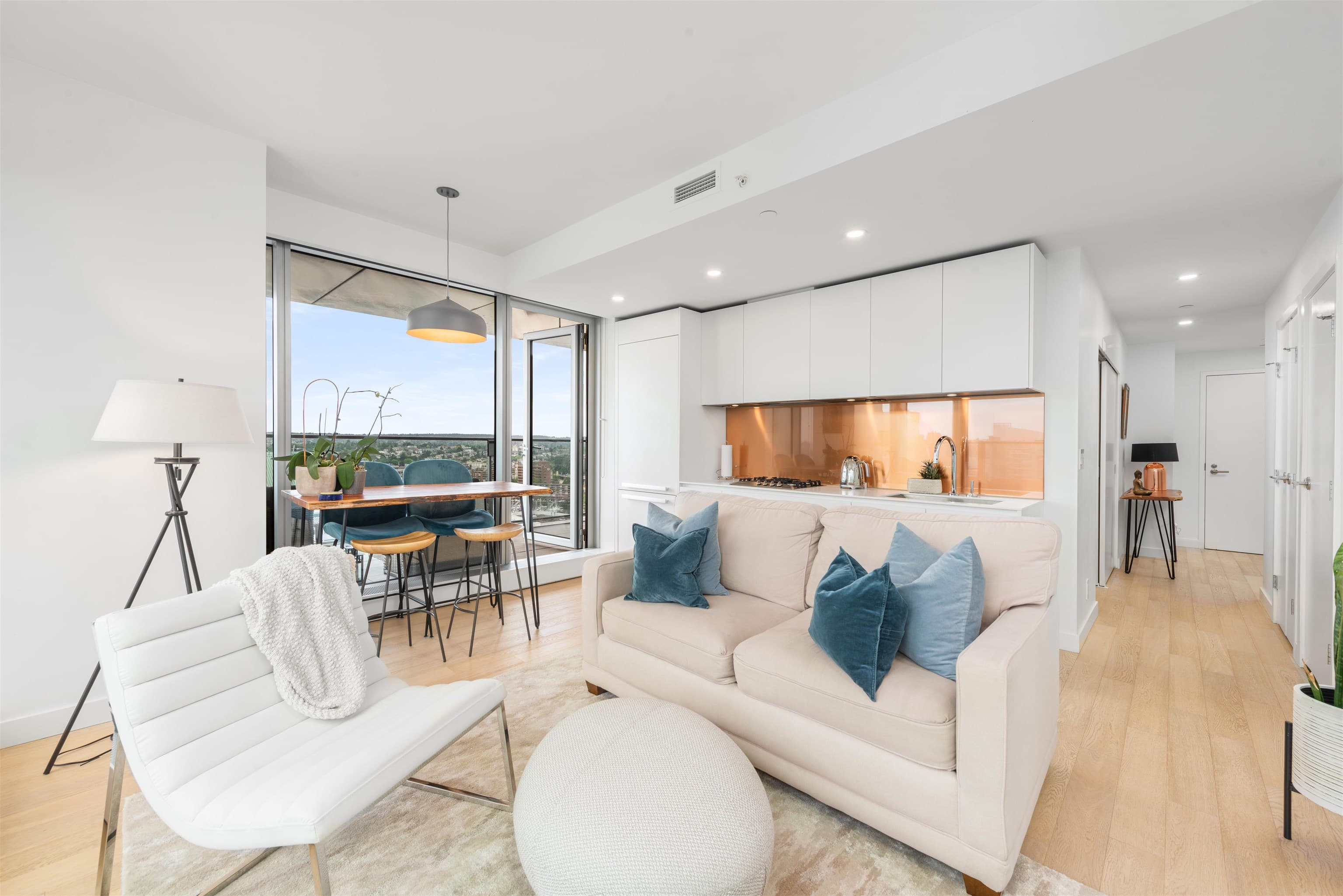 2702 - 1480 Howe Street, Vancouver