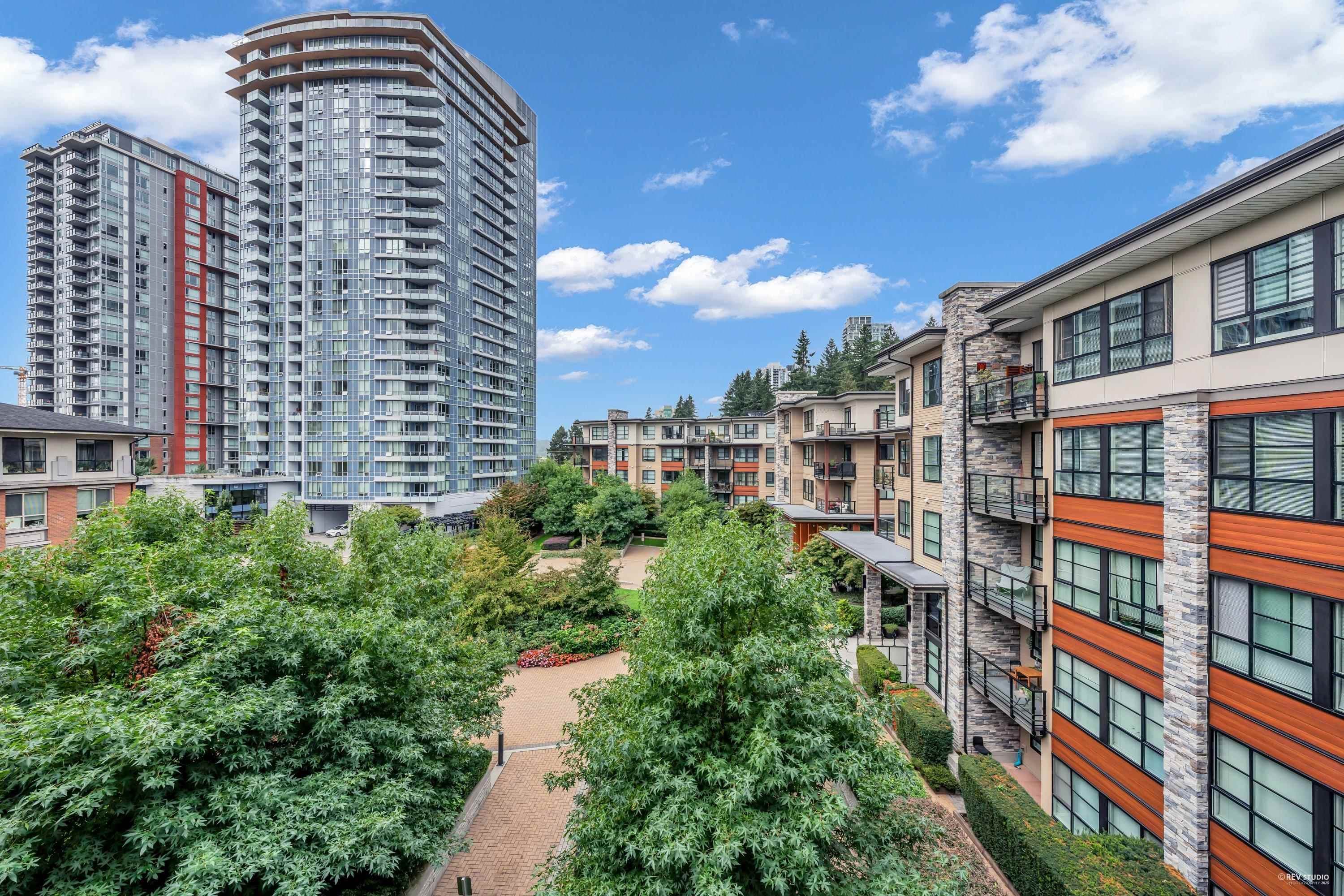 411 - 1152 Windsor Mews, Coquitlam, V3B 0N1 — photo 1