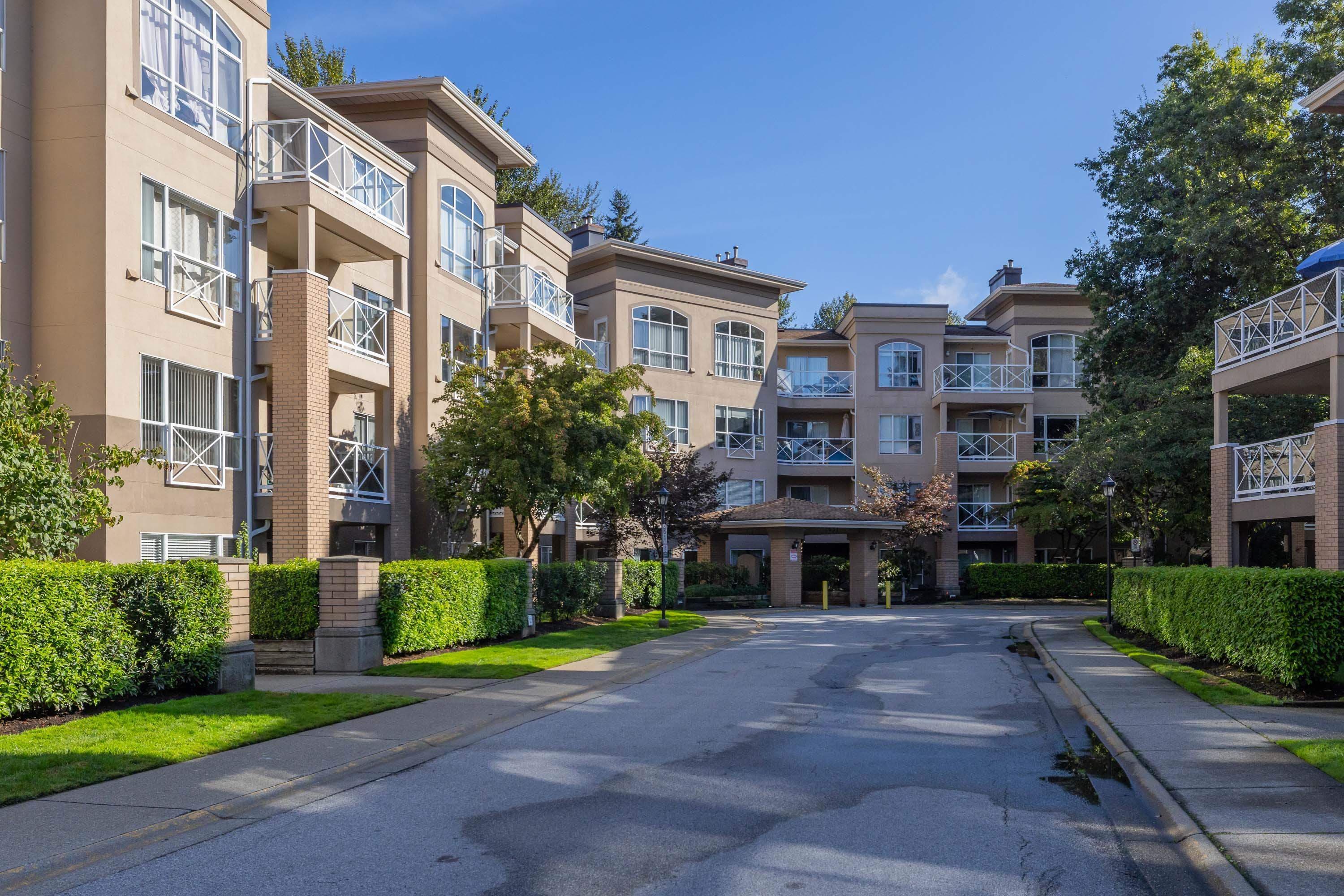 208 - 2551 Parkview Lane, Port Coquitlam, V3C 6J8 — photo 2