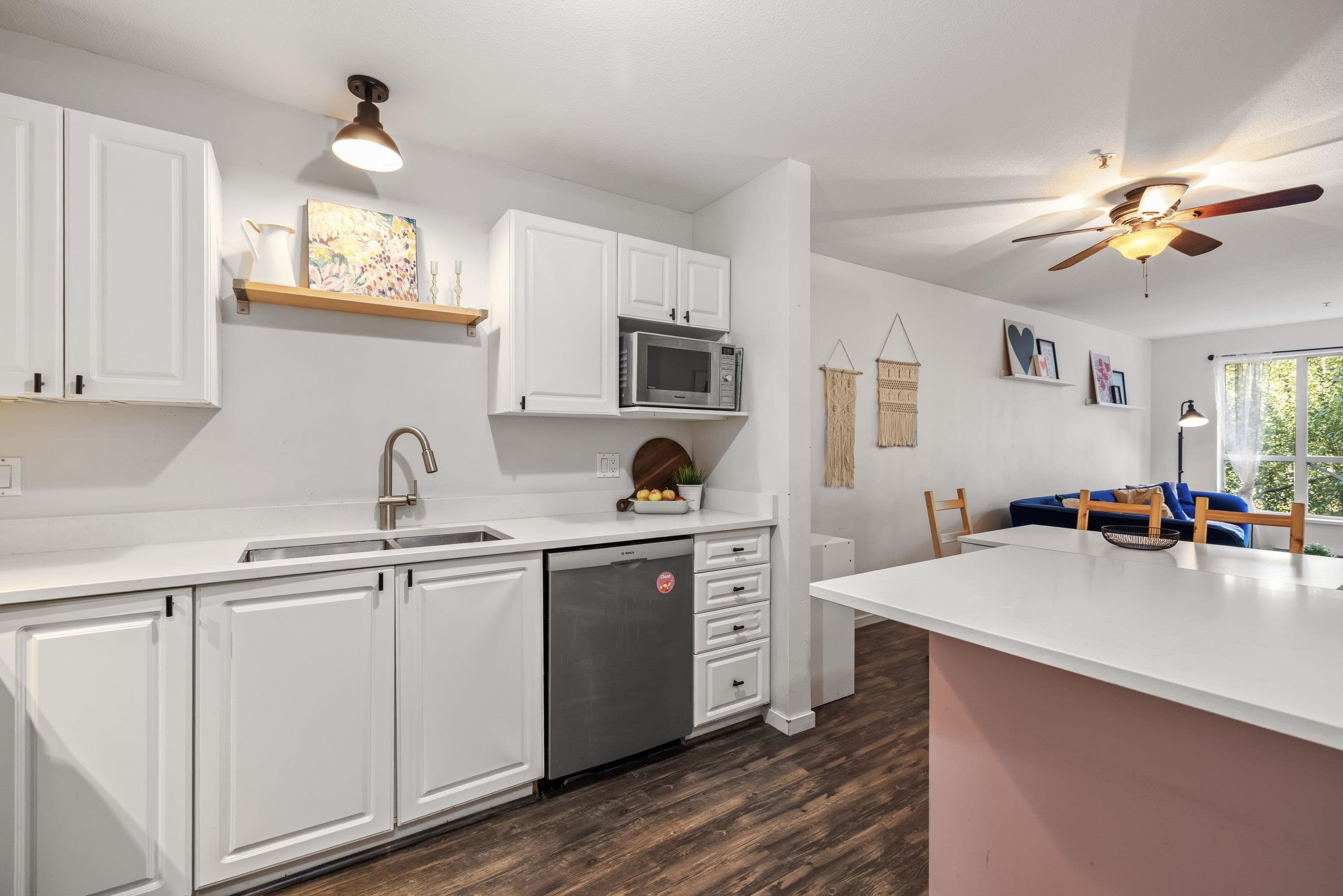 208 - 2551 Parkview Lane, Port Coquitlam, V3C 6J8 — photo 5