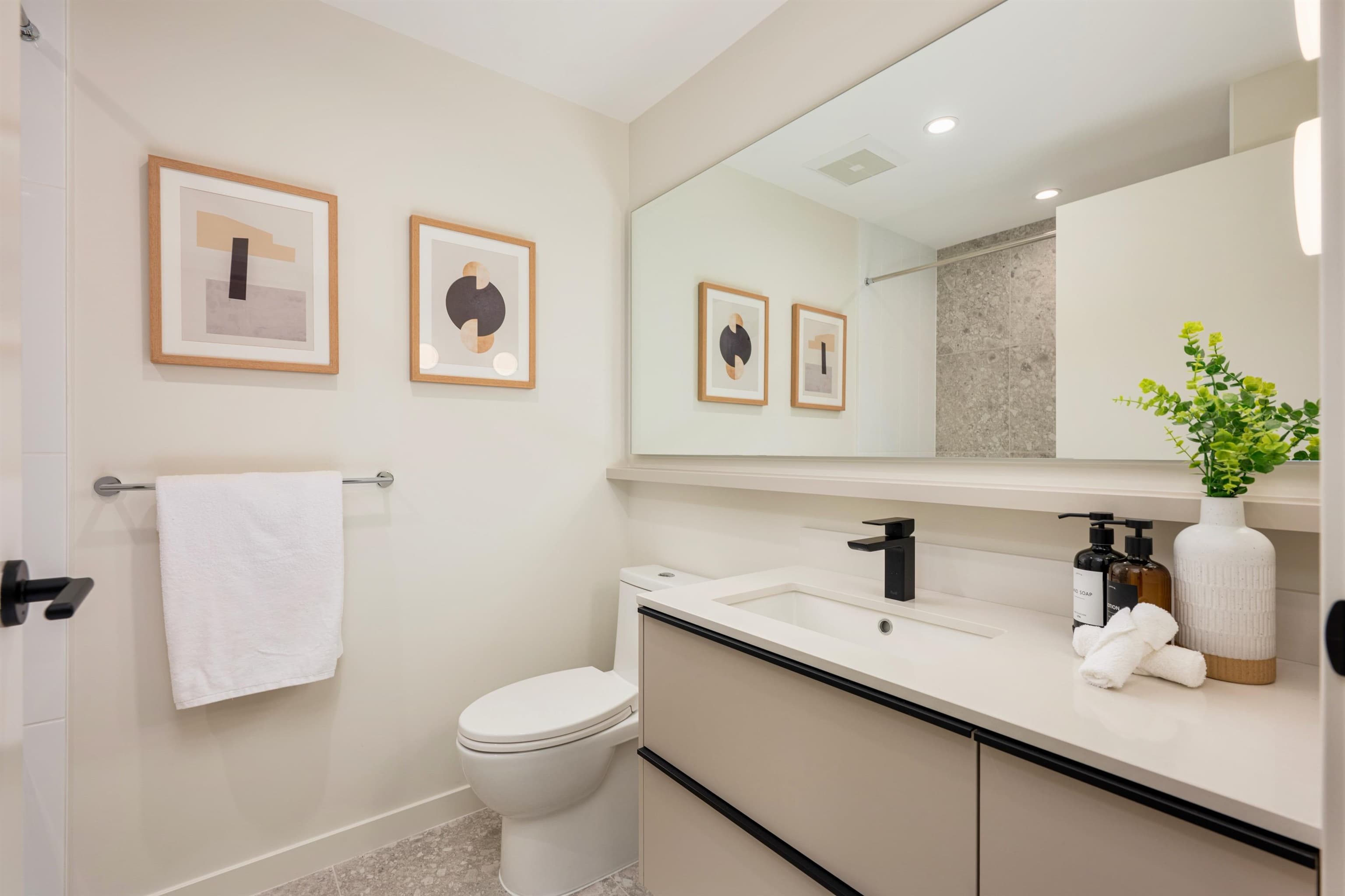 309 - 2015 St. Johns Street, Port Moody, V3H 0N5 — photo 2