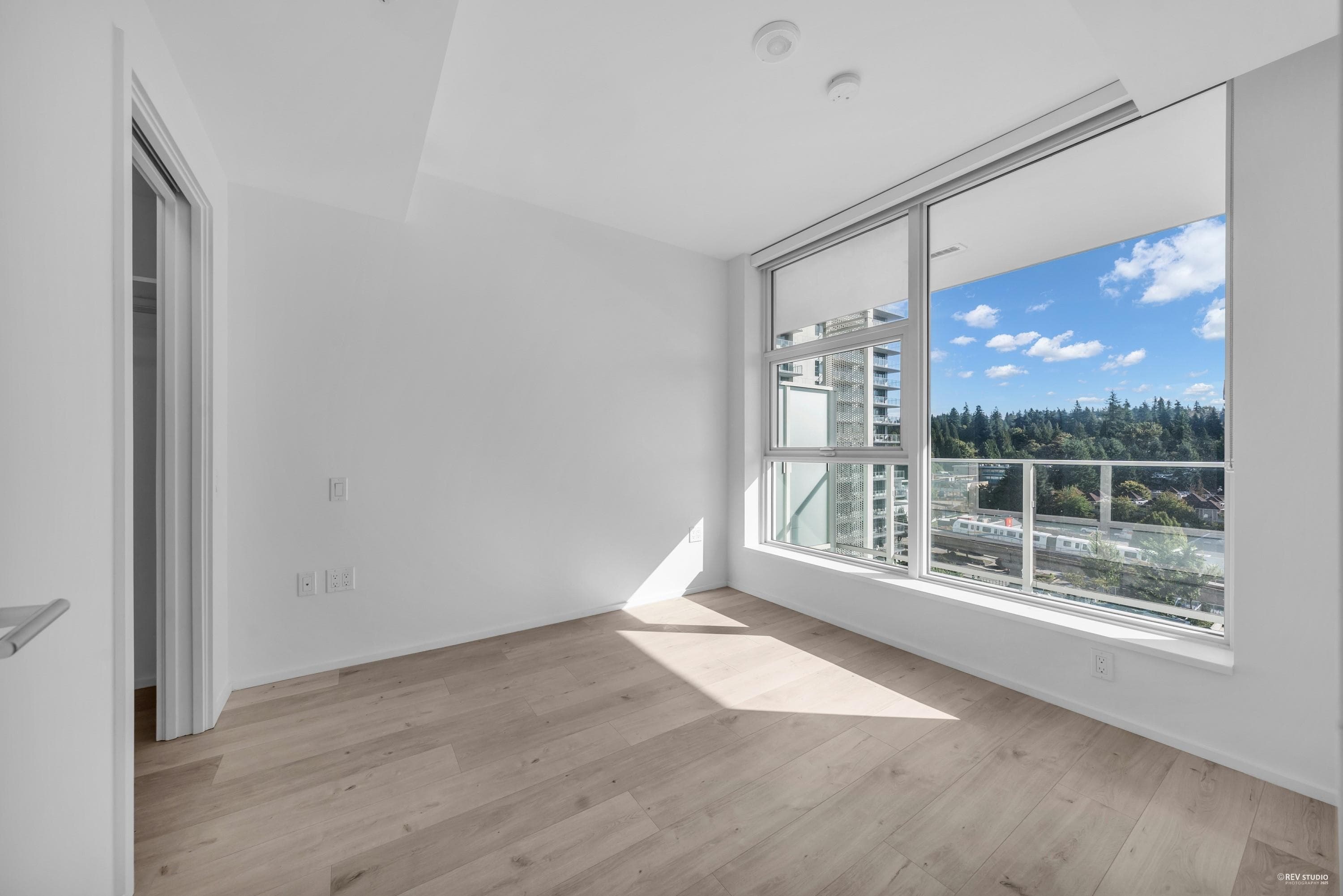 804 - 3833 Evergreen Place, Burnaby, V3J 0M2 — photo 5