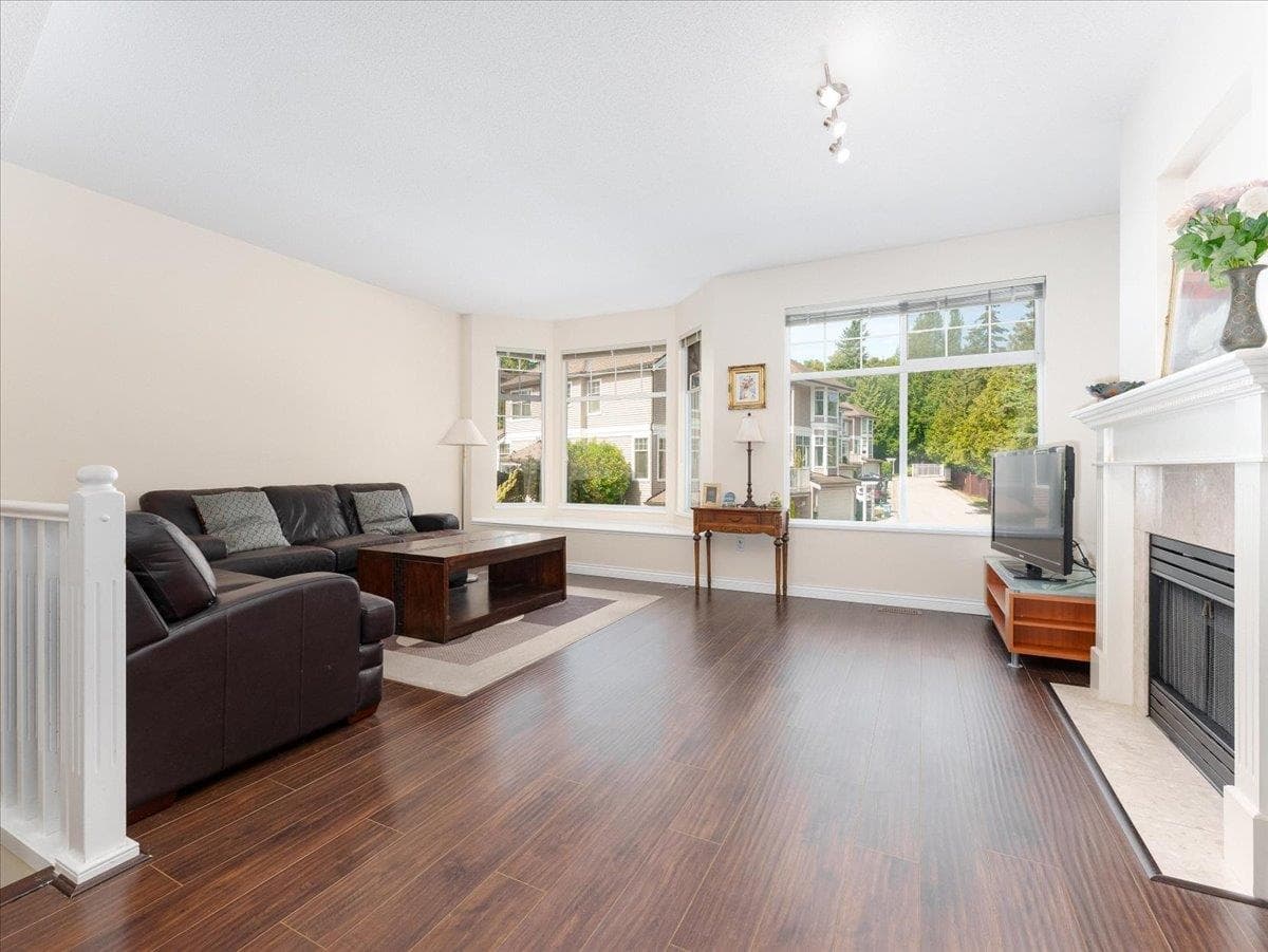 72 - 5950 Oakdale Road, Burnaby, V5H 4R5 — photo 4