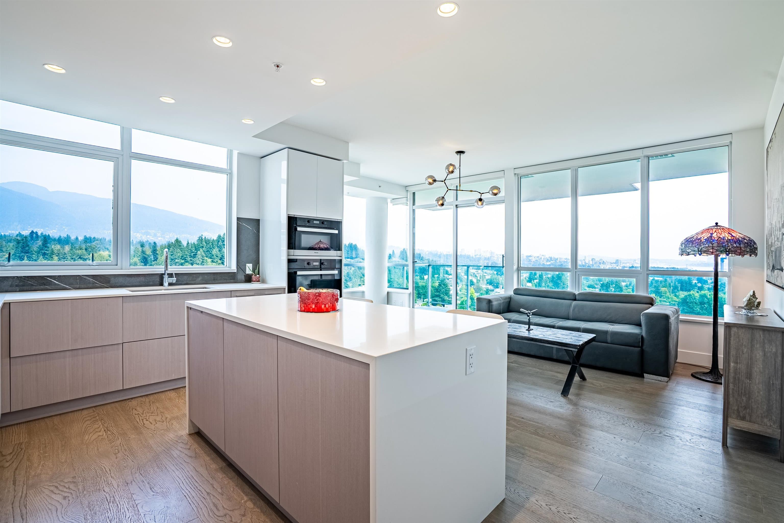 1601 - 1632 Lions Gate Lane, North Vancouver