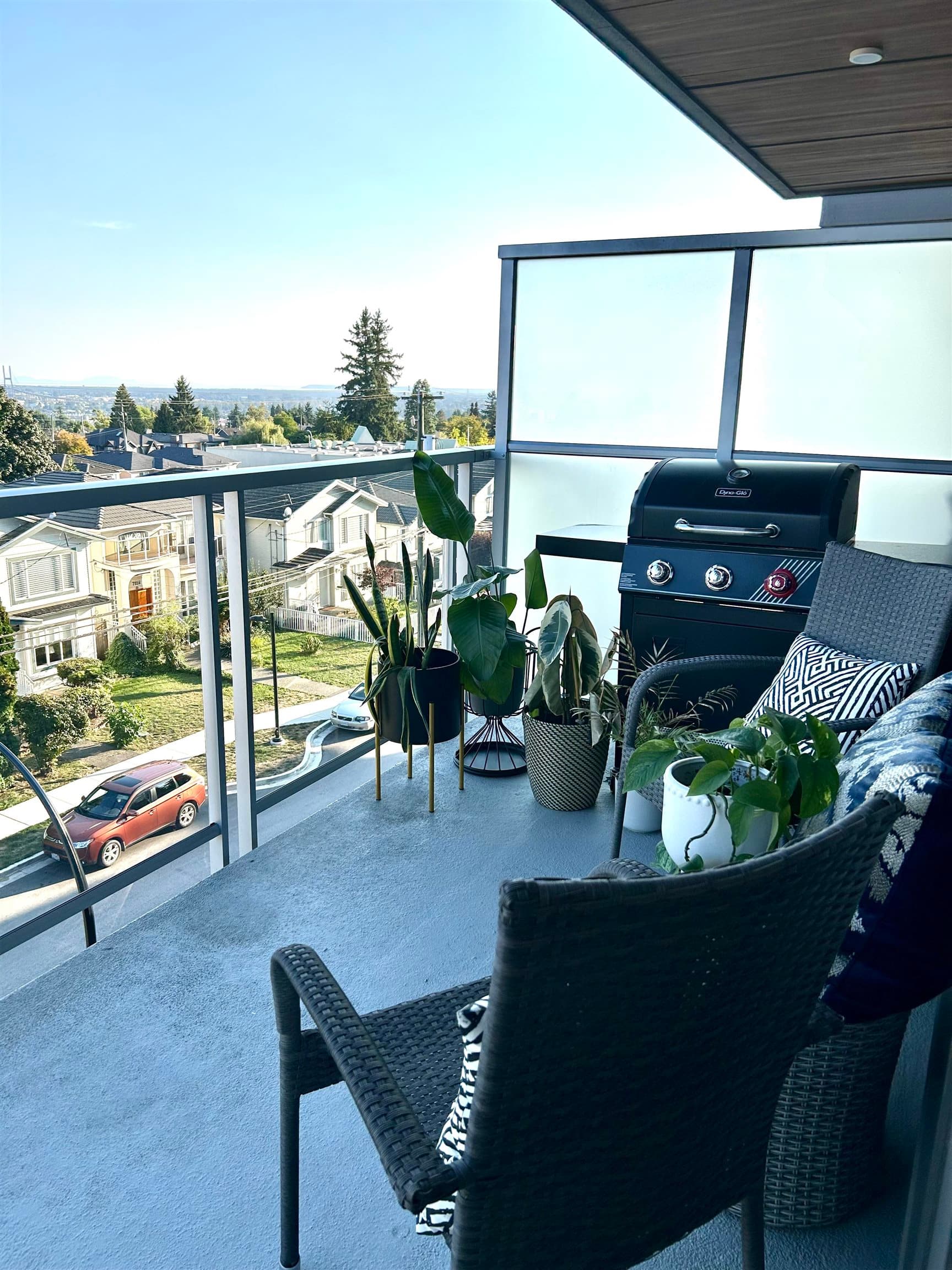 411 - 7799 17th Street, Burnaby, V3N 0J5 — photo 4
