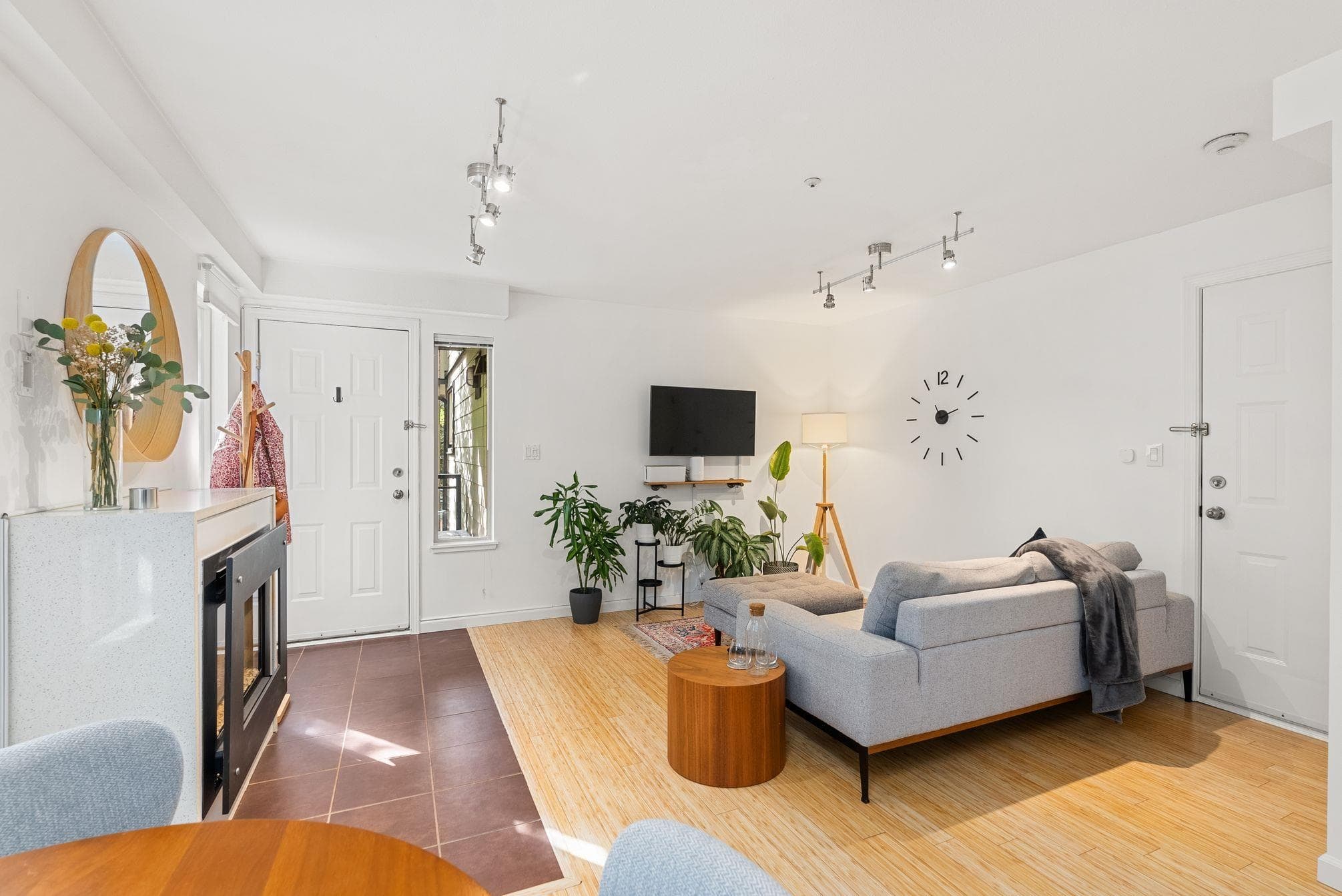 203 - 755 W 15th Avenue, Vancouver, V5Z 1R6 — photo 2