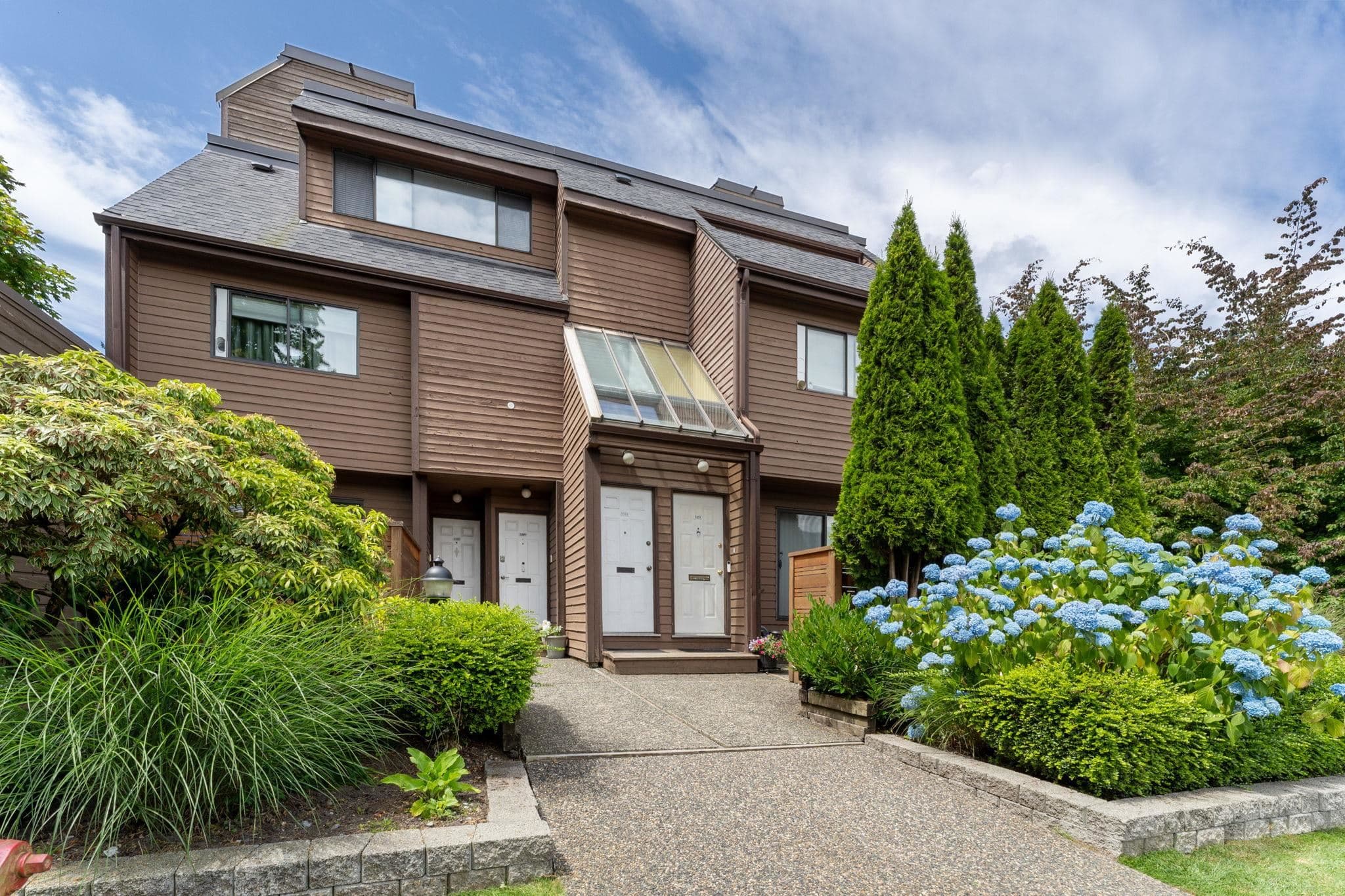 3349 Mountain Highway, North Vancouver, V7K 2H4 — photo 2