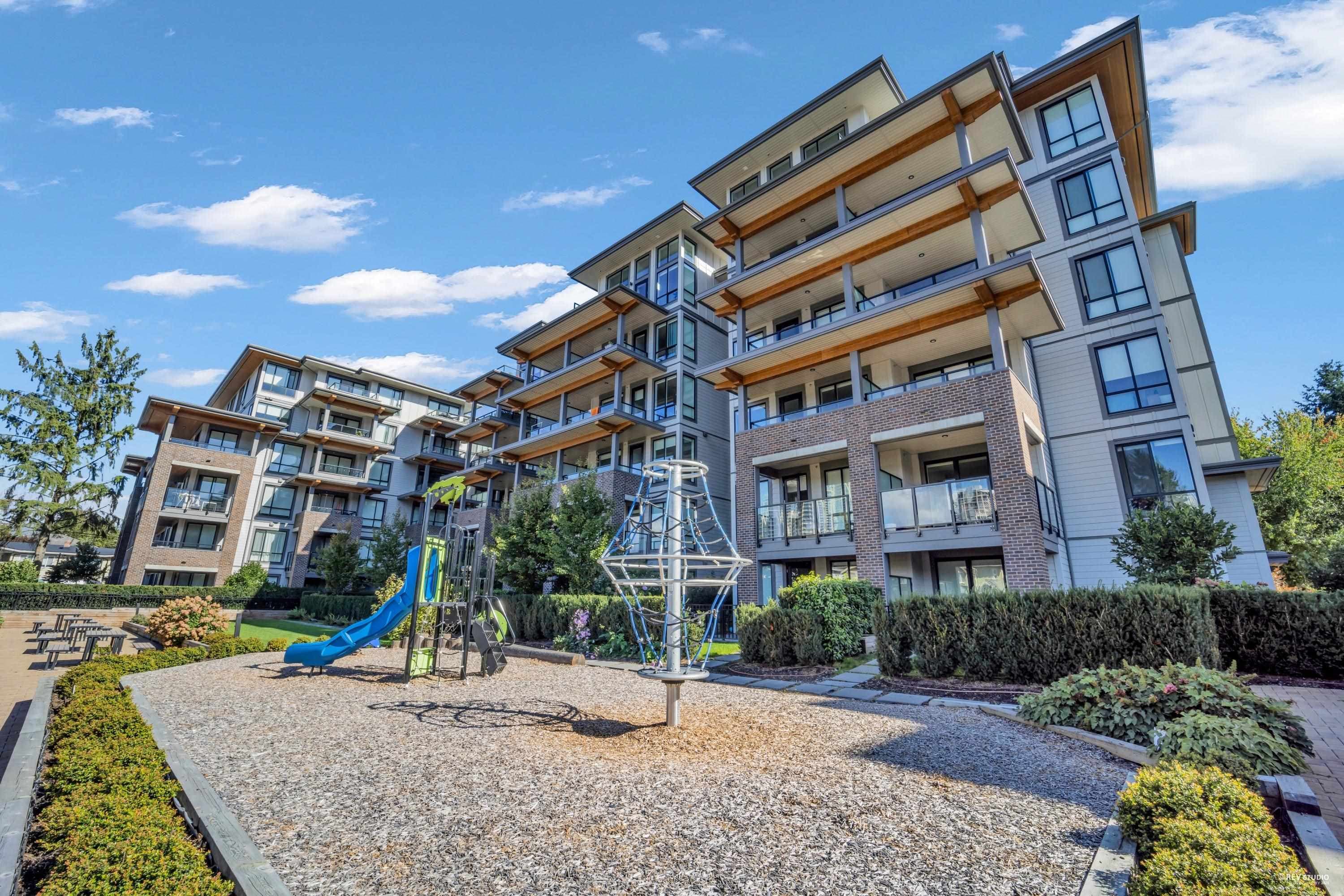 319 - 7599 15th Street, Burnaby, V3N 0H9 — photo 4