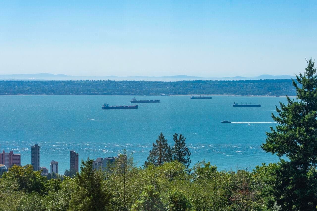 68 - 2212 Folkestone Way, West Vancouver, V7S 2X7 — photo 2