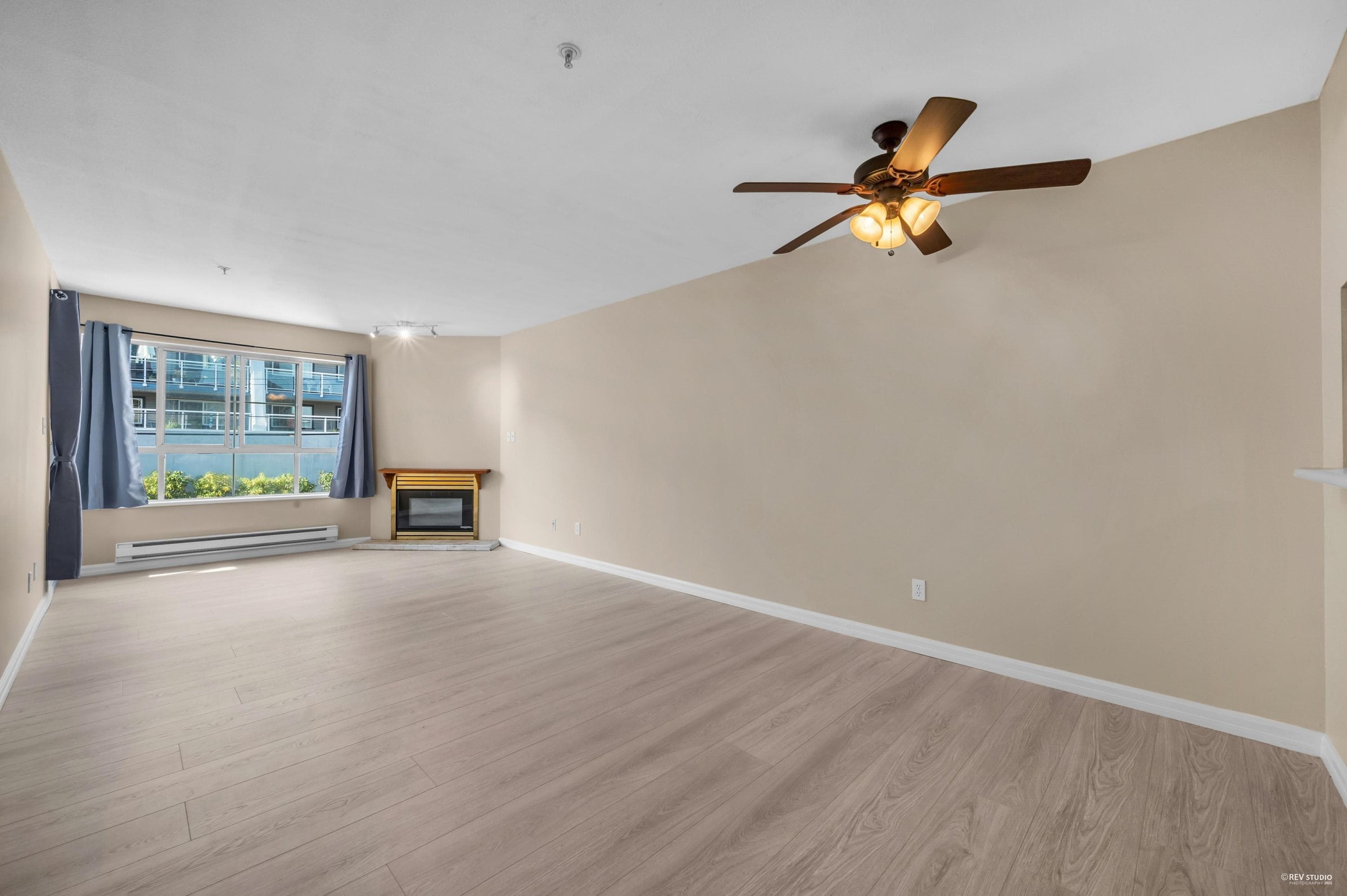 411 - 525 Agnes Street, New Westminster, V3L 1G2 — photo 4