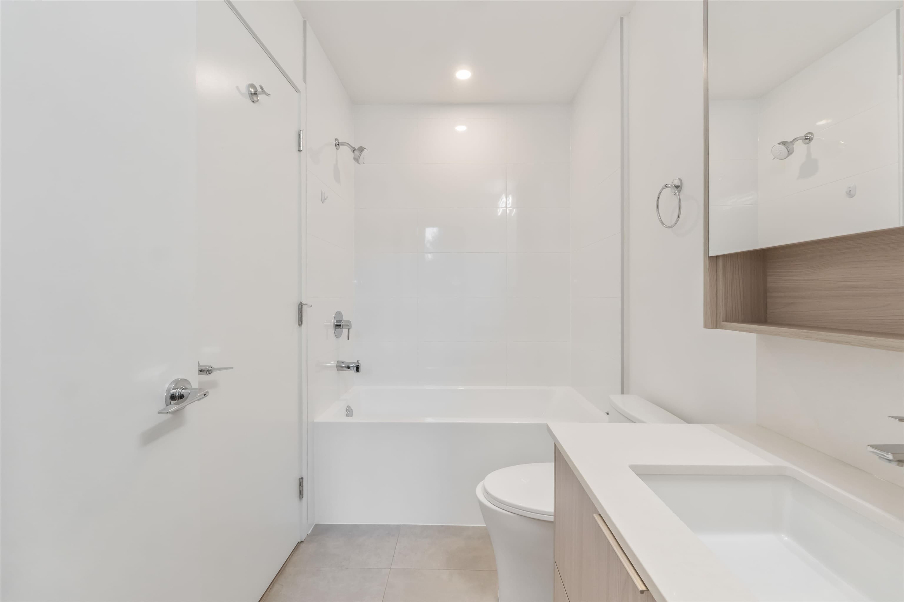 107 - 10829 140 Street, Surrey, V3R 0H4 — photo 4