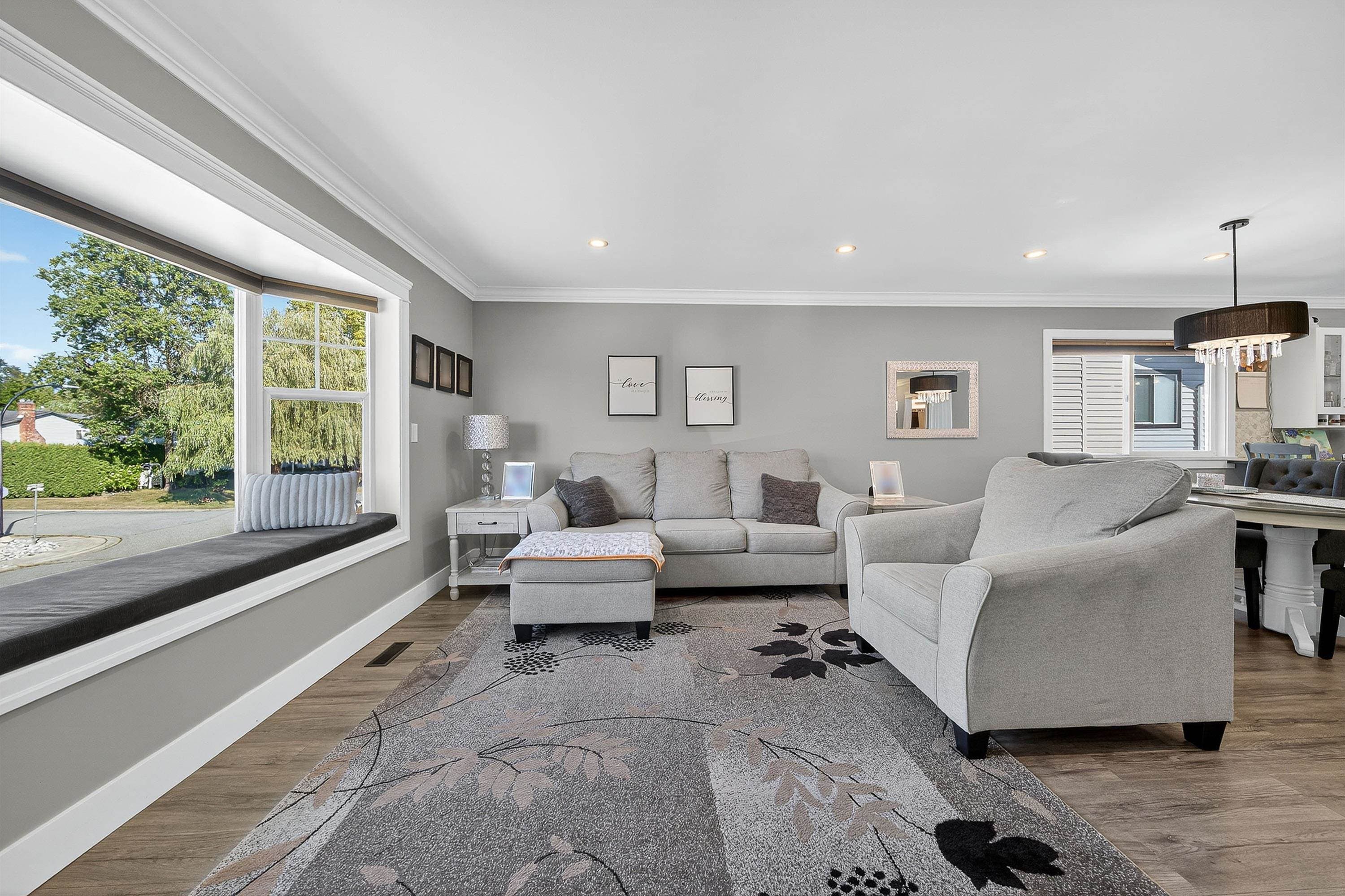 20140 Bruce Avenue, Maple Ridge, V2X 8Y4 — photo 3