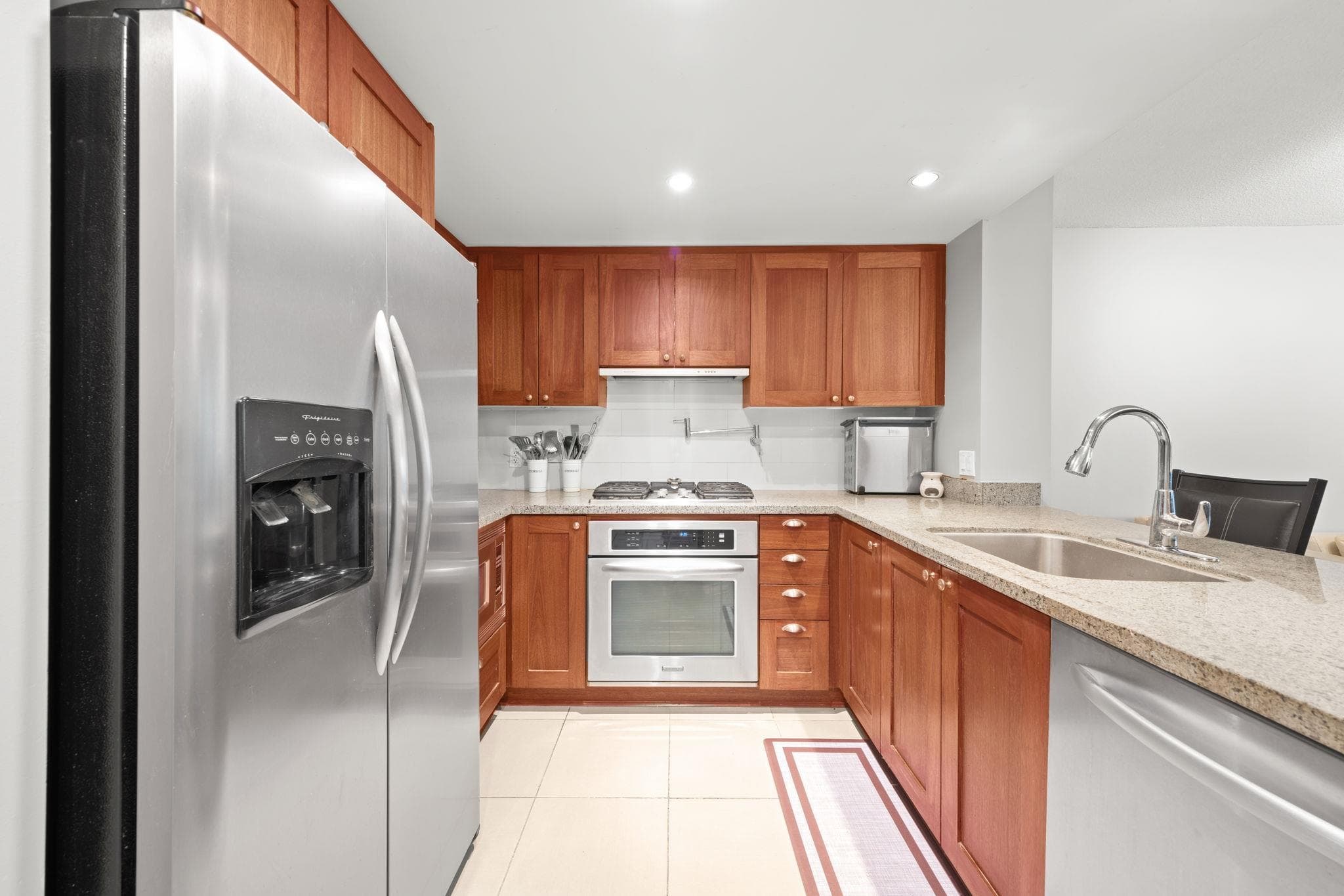 120 - 9373 Hemlock Drive, Richmond, V6Y 0A9 — photo 3