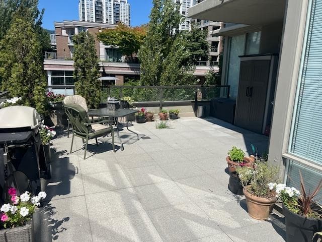 301 - 2980 Atlantic Avenue, Coquitlam