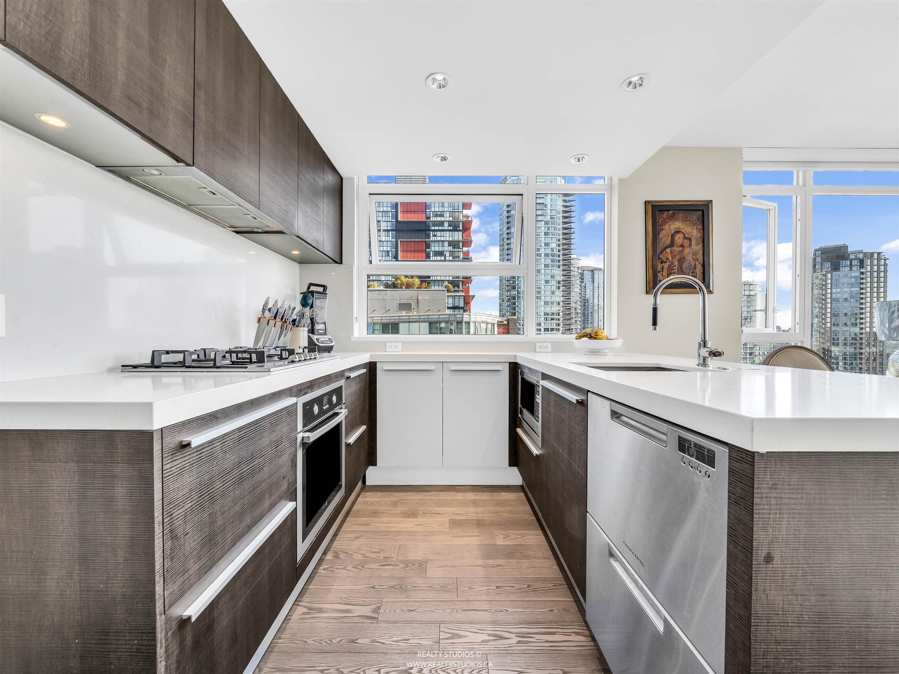 1107 - 1351 Continental Street, Vancouver, V6Z 0C6 — photo 2