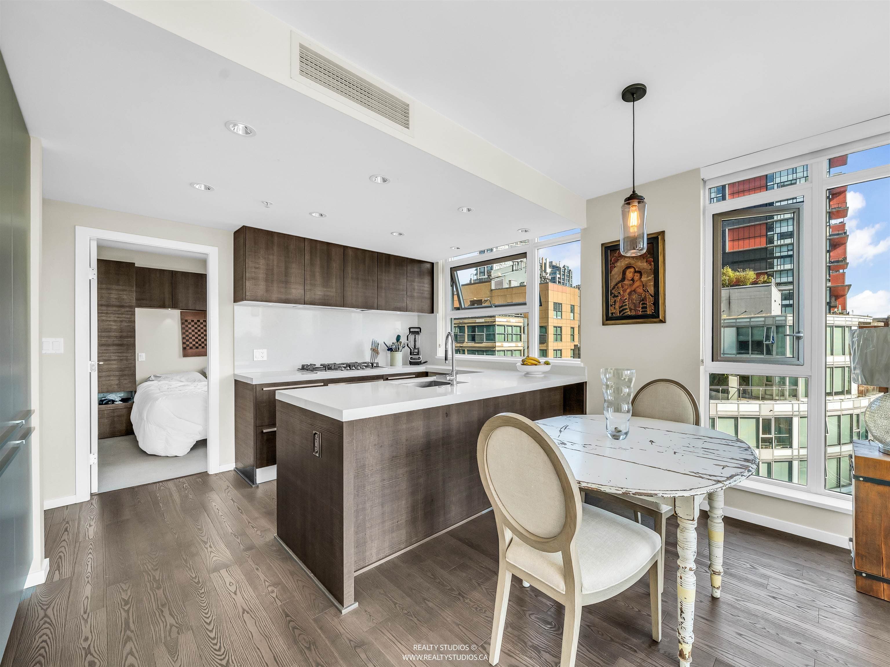 1107 - 1351 Continental Street, Vancouver, V6Z 0C6 — photo 3