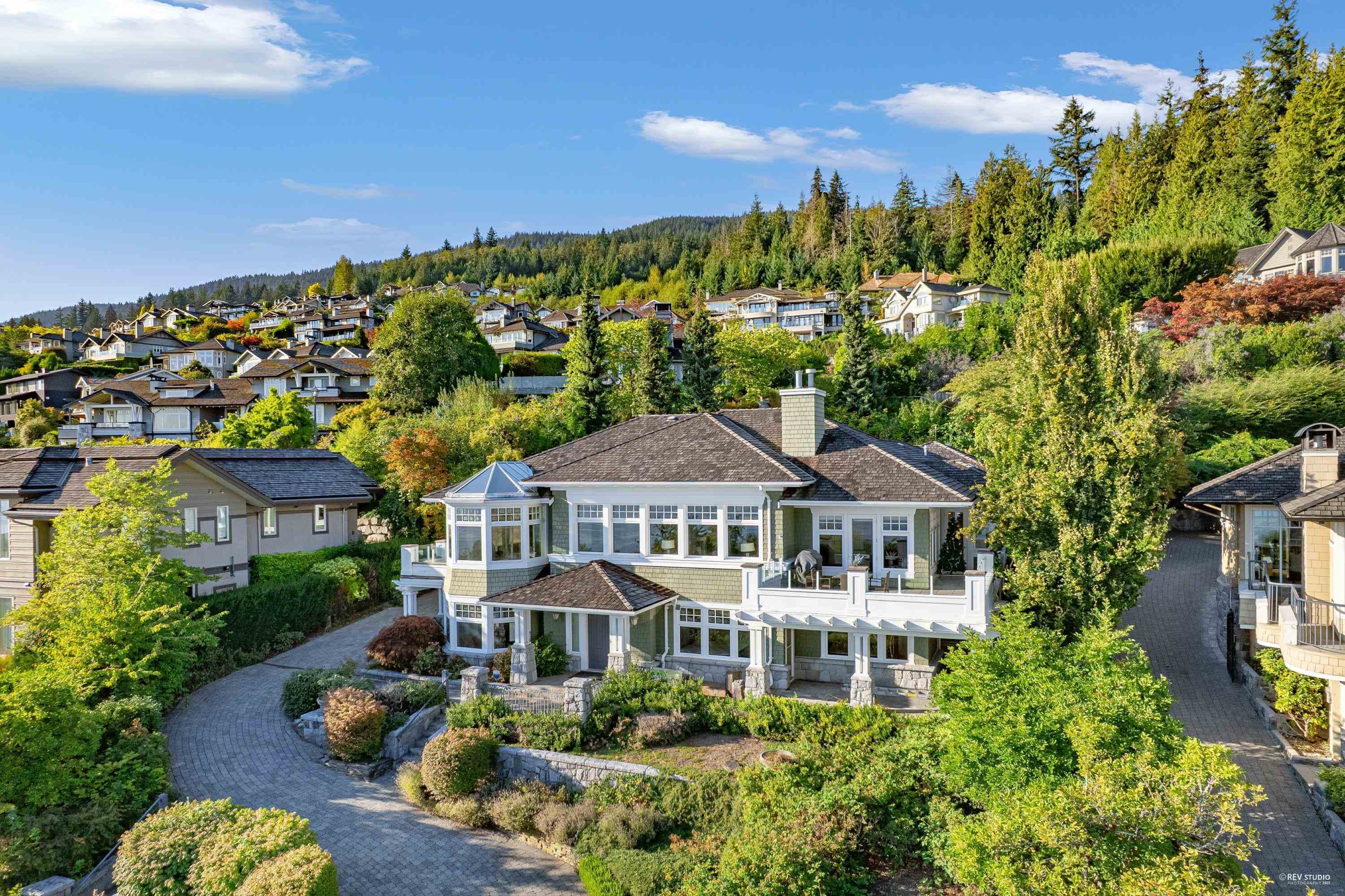 2263 Lythe Court, West Vancouver, V7S 3H8 — photo 5