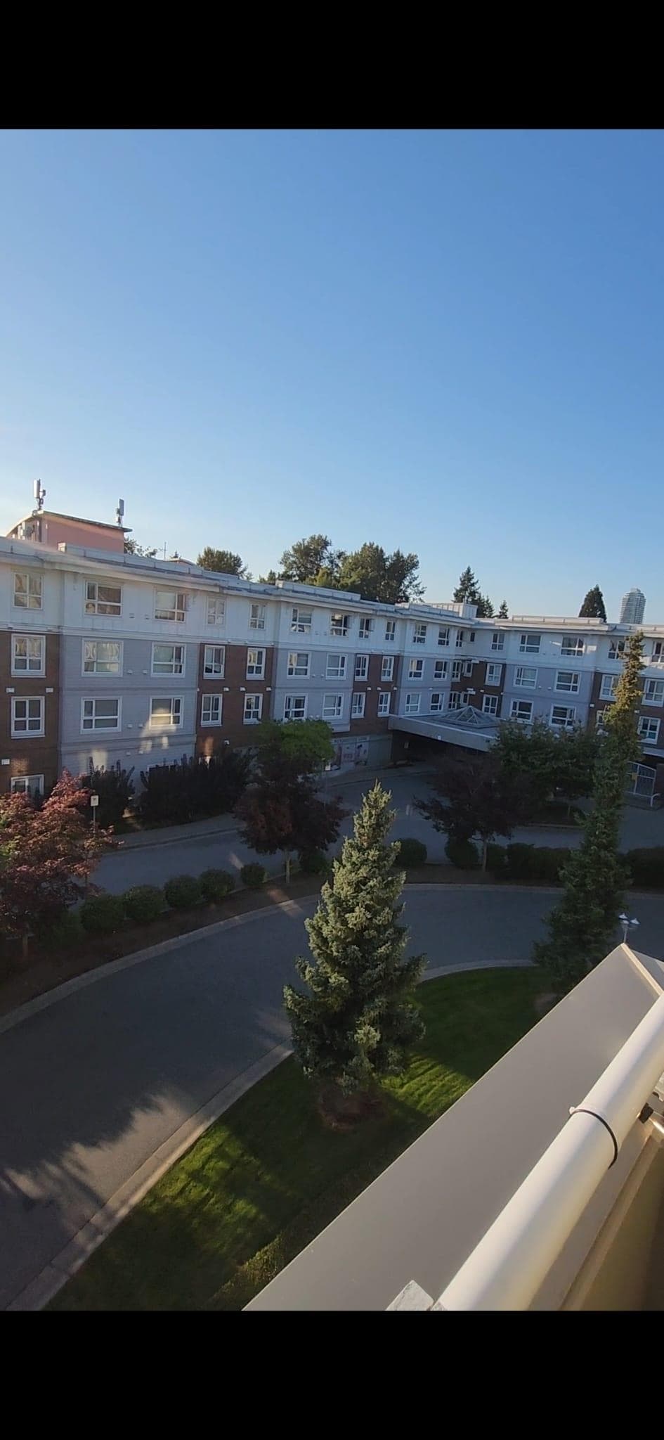 411 - 12125 75a Avenue, Surrey, V3W 1B9 — photo 3