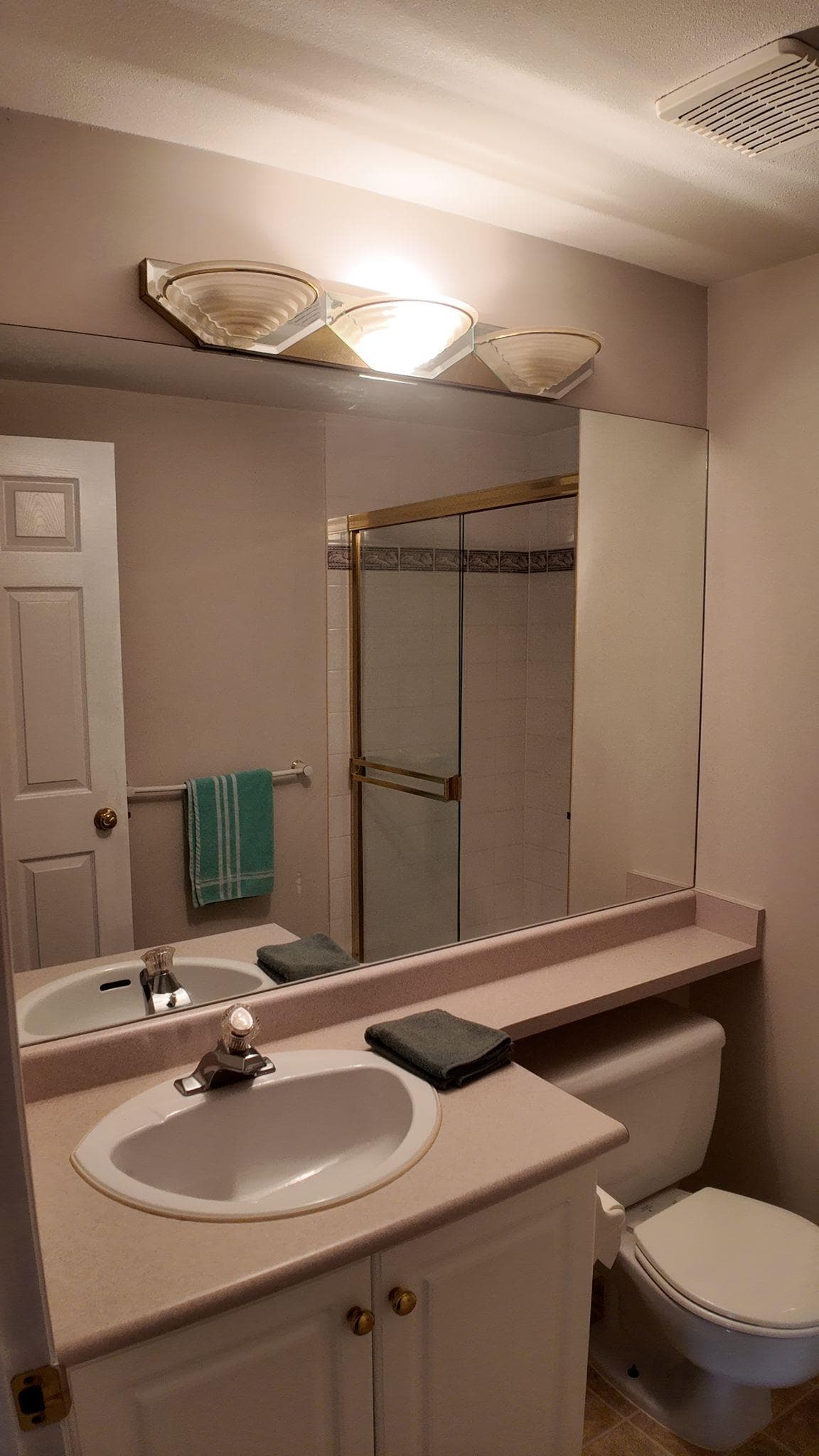 411 - 12125 75a Avenue, Surrey, V3W 1B9 — photo 5