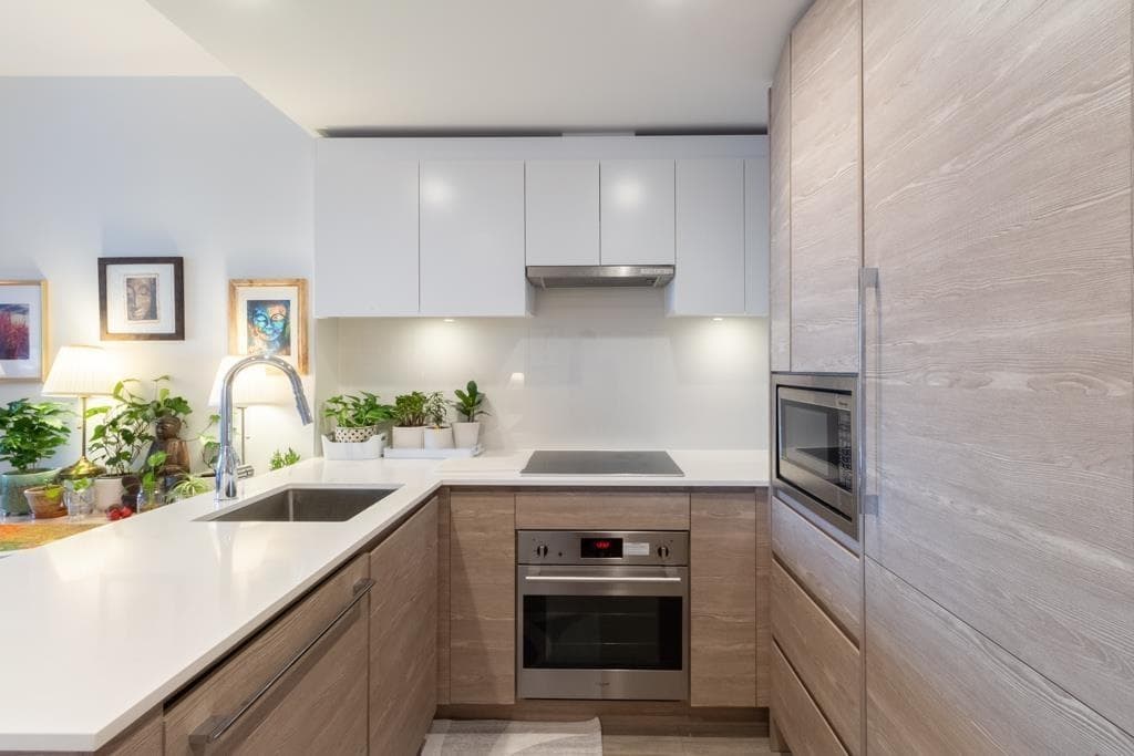 405 - 13655 Fraser Highway, Surrey, V3T 0P8 — photo 1
