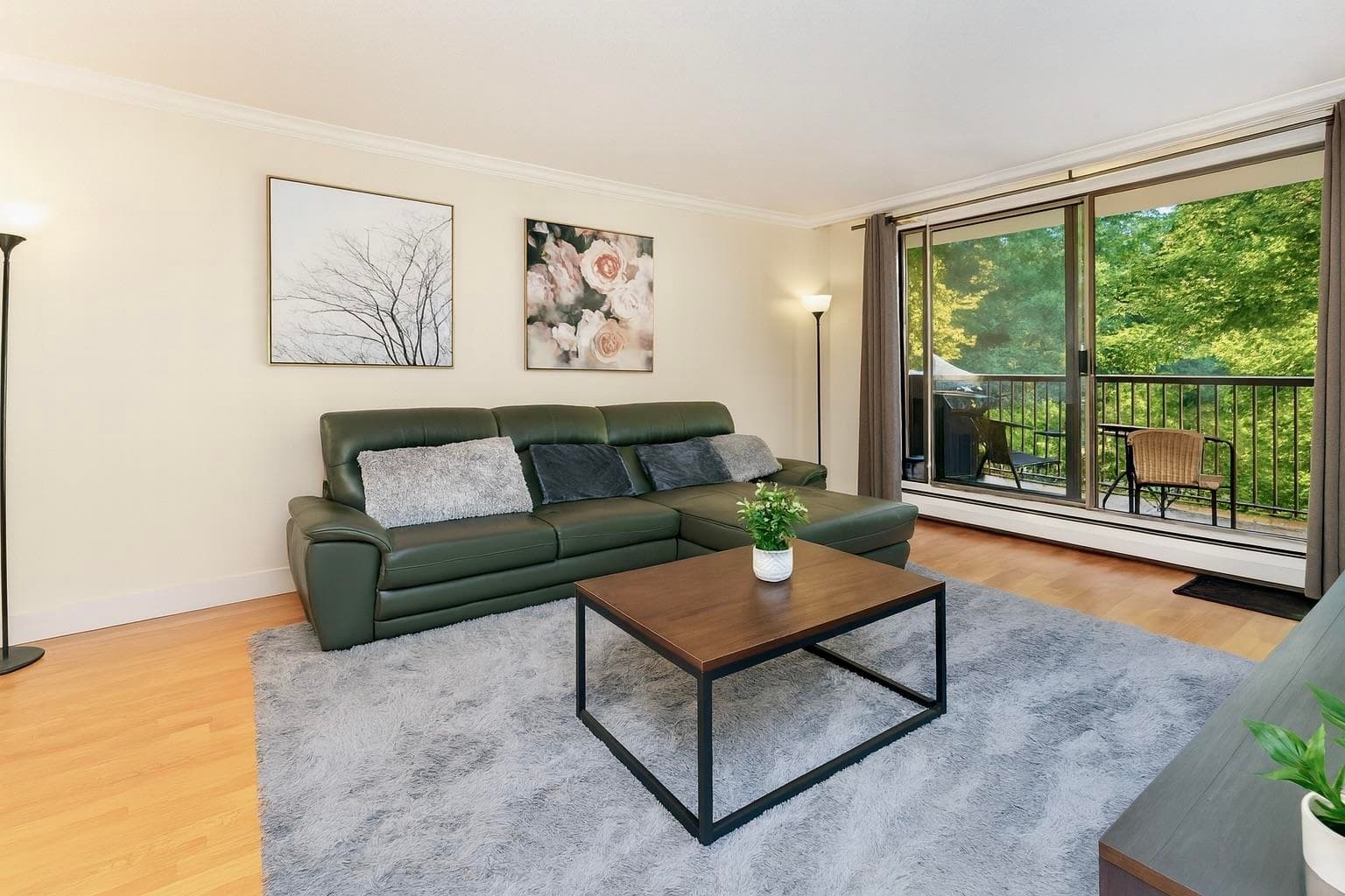 405 - 320 Royal Avenue, New Westminster, V3L 5C6 — photo 1