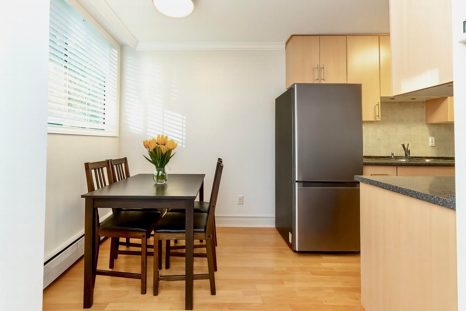 405 - 320 Royal Avenue, New Westminster, V3L 5C6 — photo 4