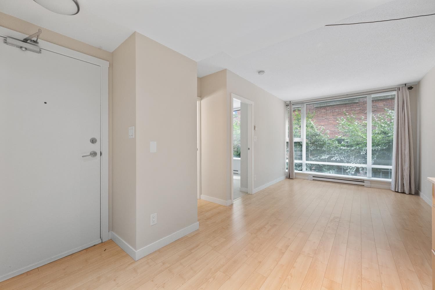 203 - 1919 Wylie Street, Vancouver, V5Y 0E7 — photo 4