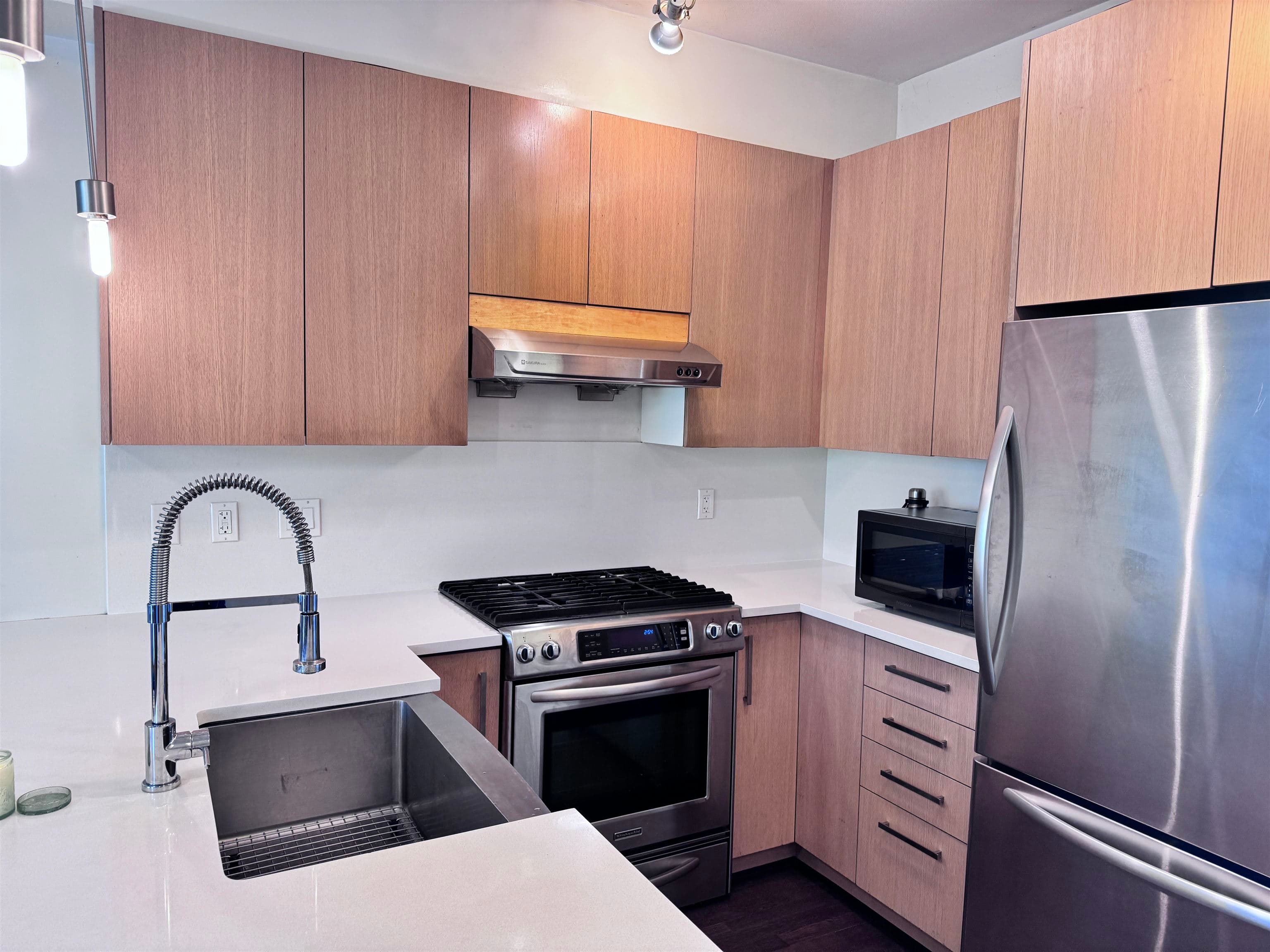 406 - 8485 New Haven Close, Burnaby, V5J 0B7 — photo 3