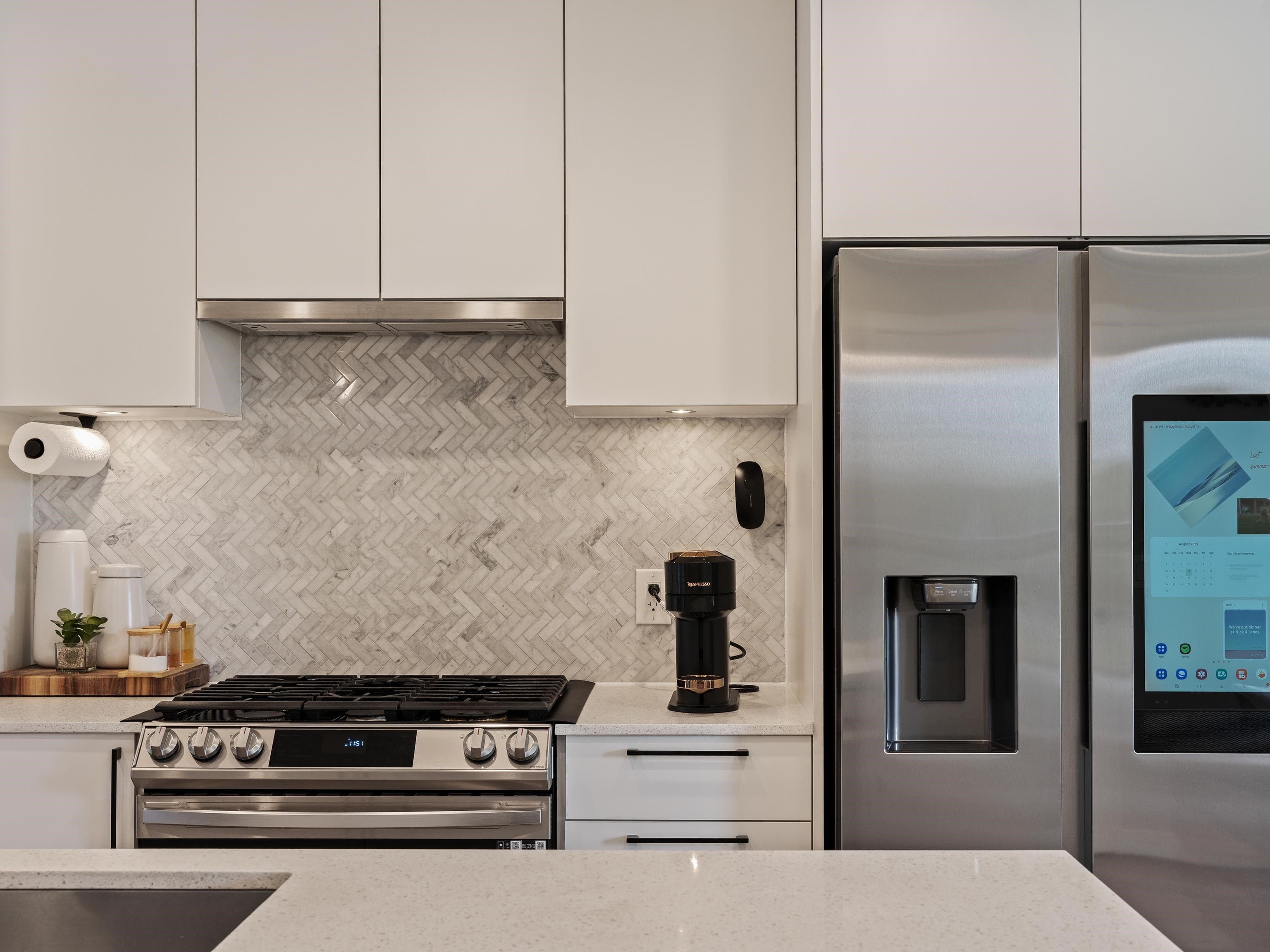 161 - 565 E 2nd Street, North Vancouver, V7L 1E1 — photo 2