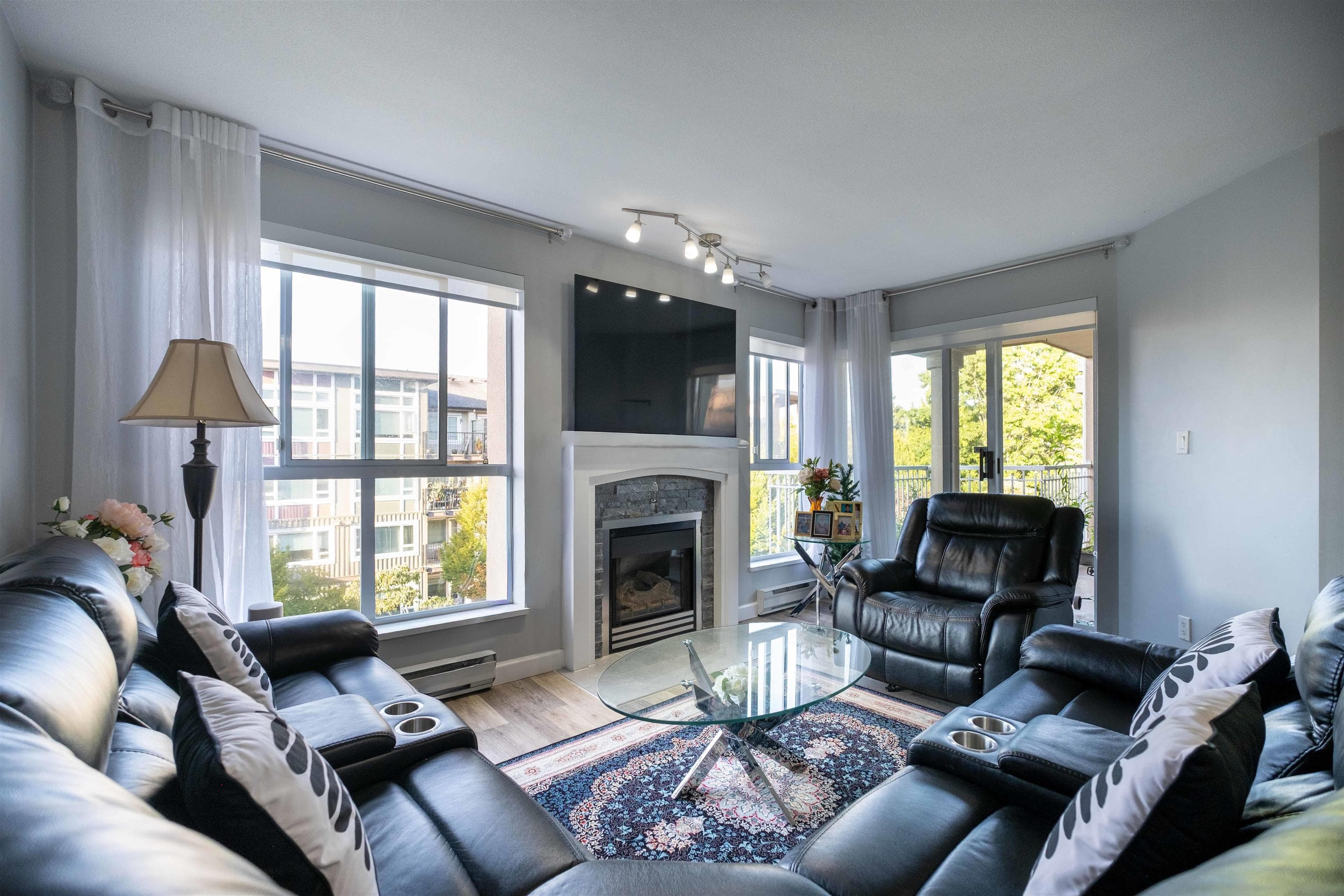 305 - 13733 74 Avenue, Surrey, V3W 1B8 — photo 3