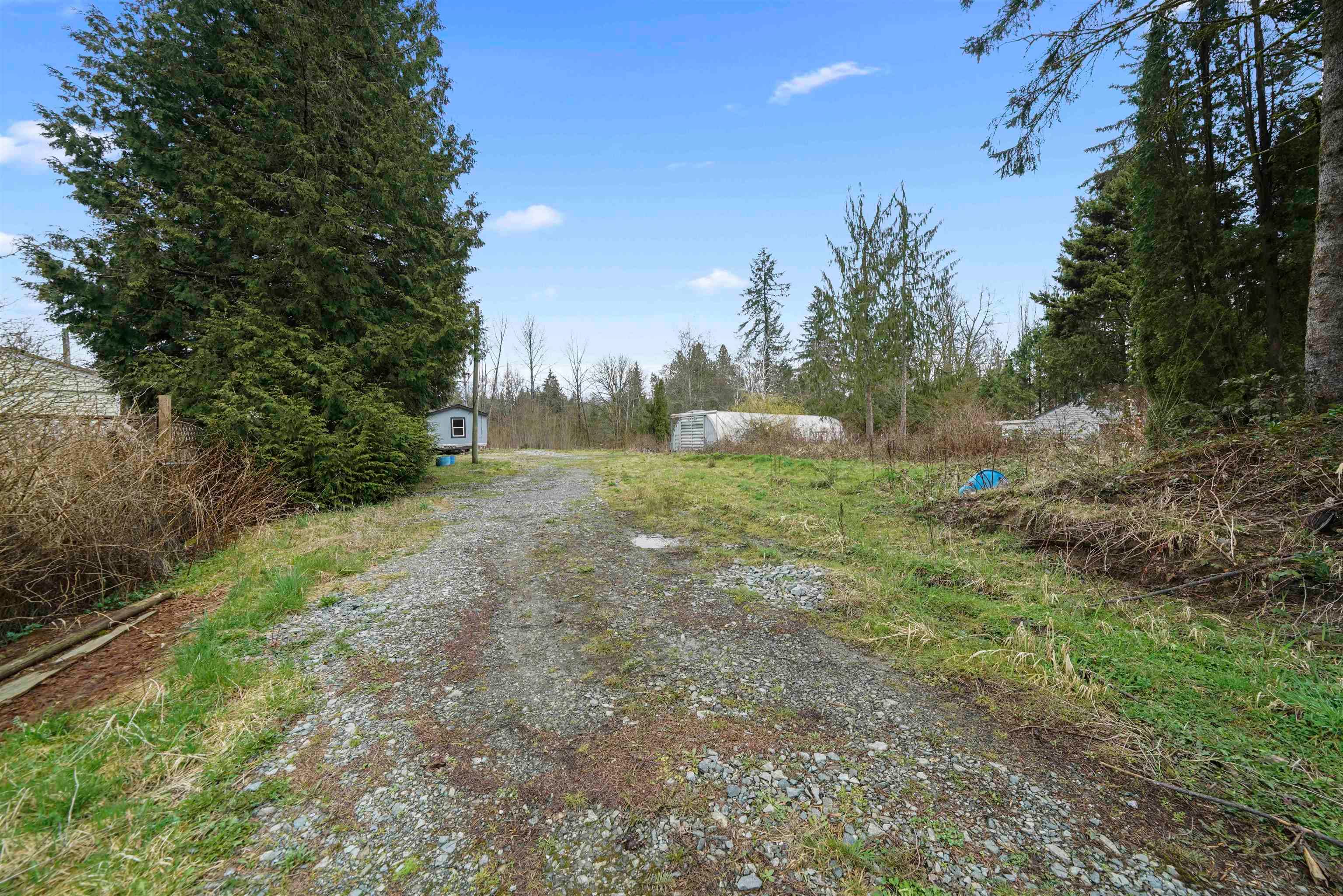 25511 Dewdney Trunk Road, Maple Ridge, V4R 1X8 — photo 5
