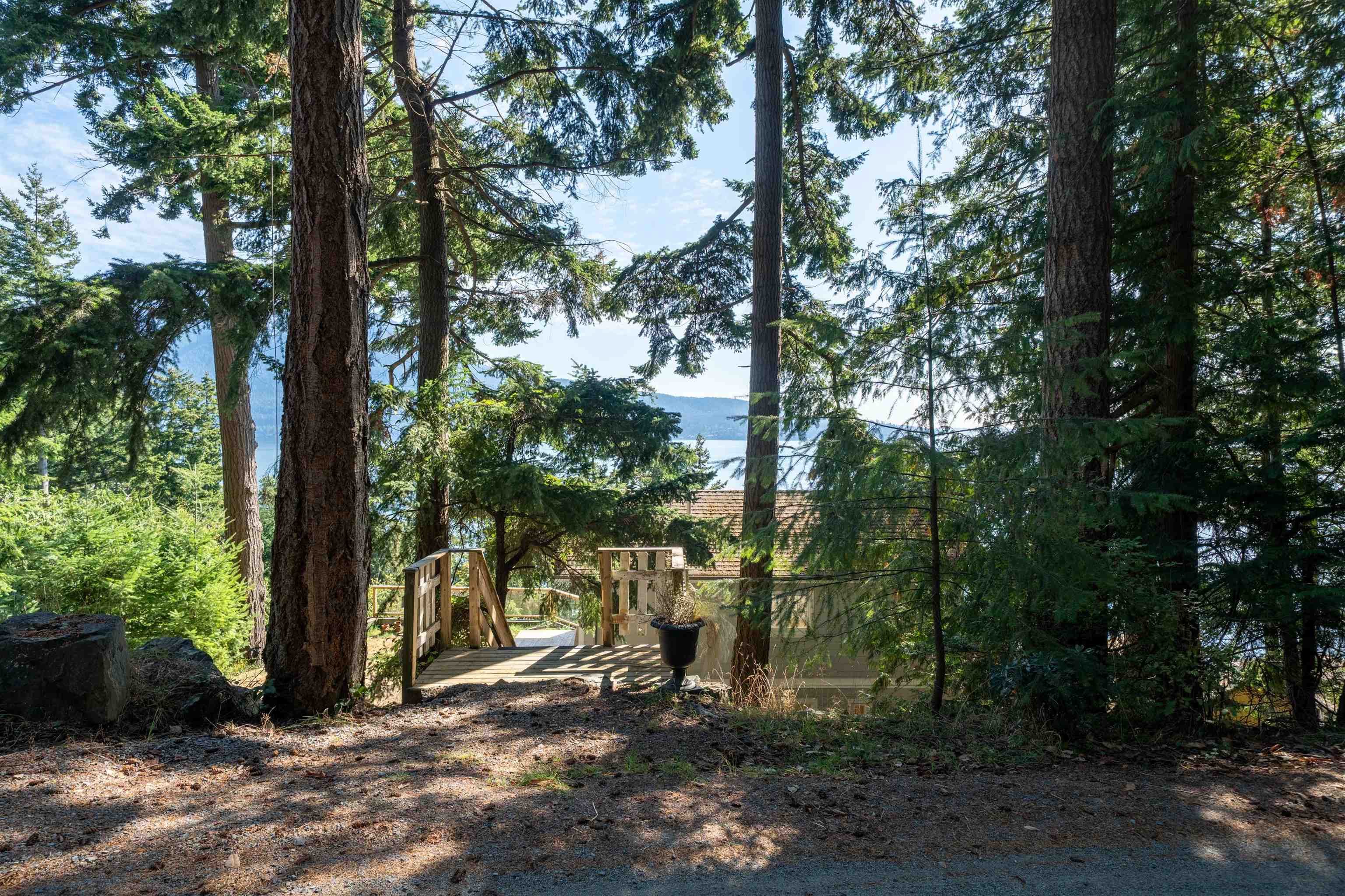1485 Webb Road, Bowen Island, V0N 1G1 — photo 4