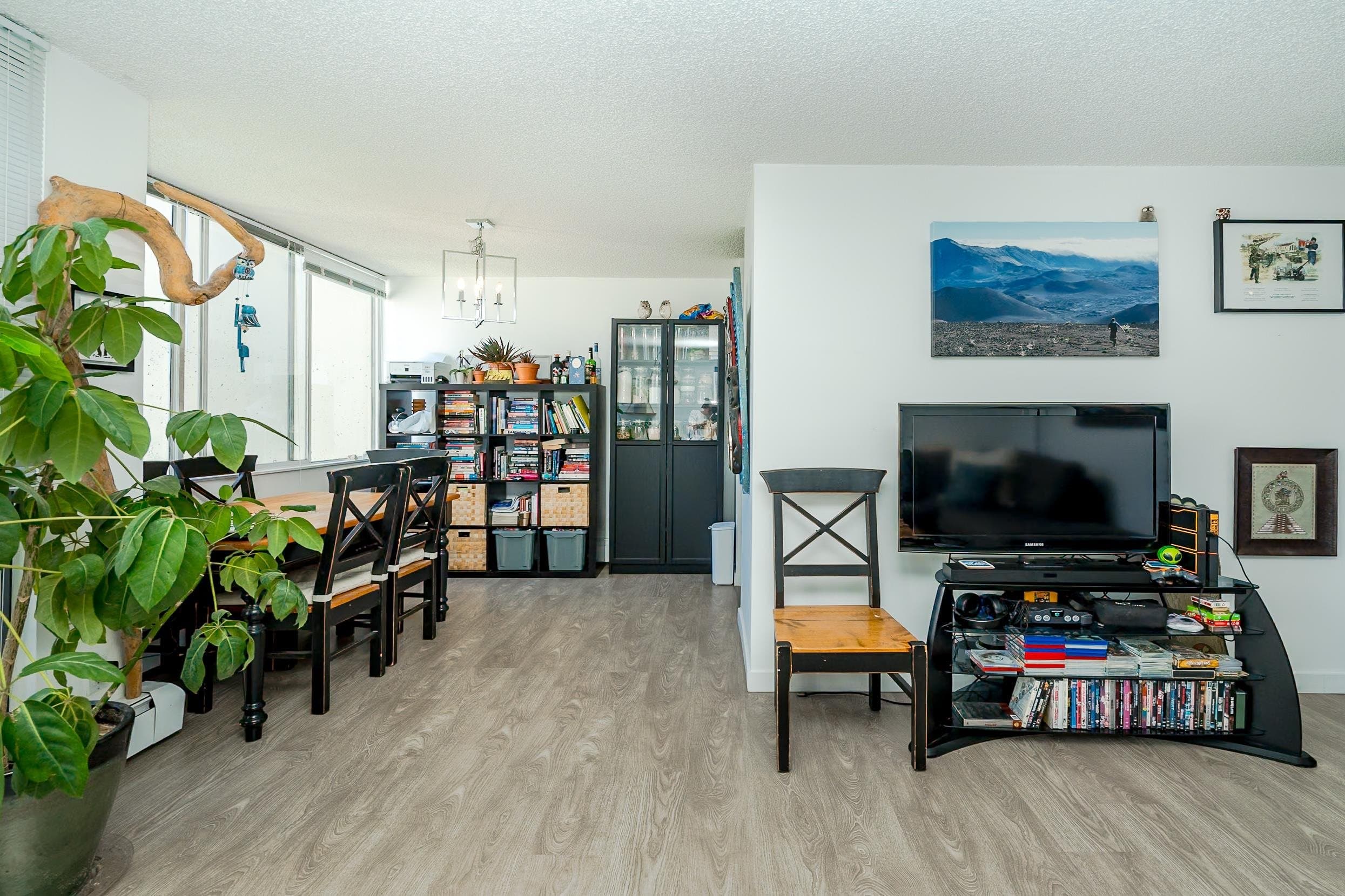 1204 - 4105 Maywood Street, Burnaby, V5H 4A3 — photo 3
