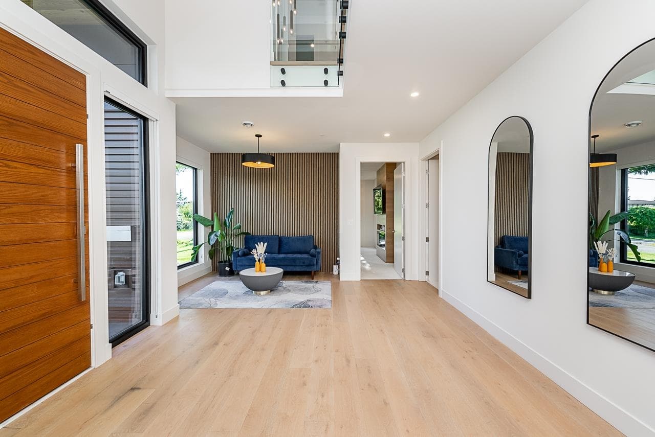 15911 Cliff Avenue, White Rock, V4B 1W8 — photo 5