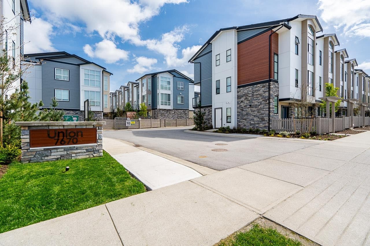 52 - 7670 207 Street, Langley, V2Y 3N7 — photo 2