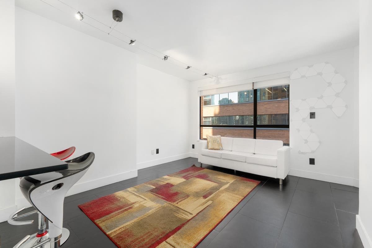 811 - 1189 Howe Street, Vancouver, V6Z 2X4 — photo 5