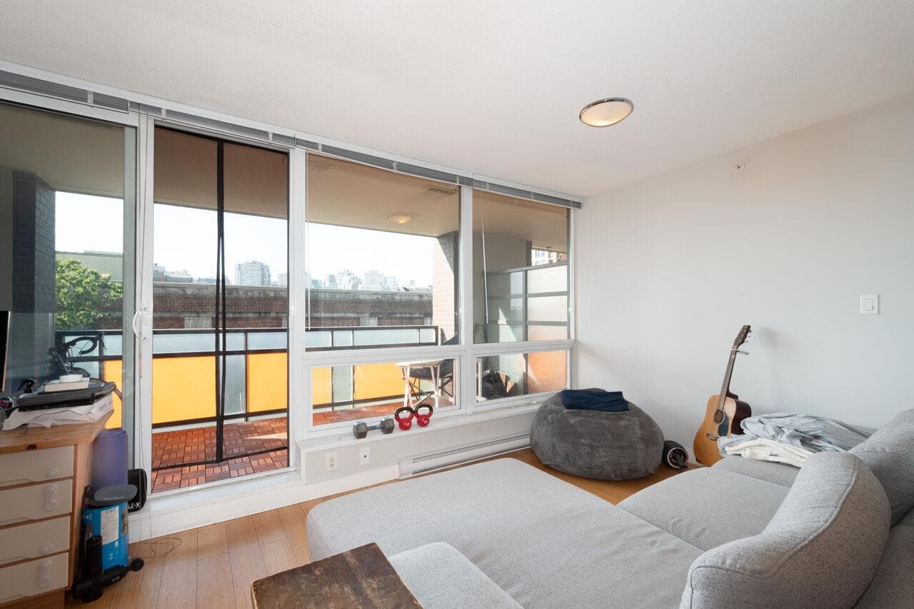 503 - 718 Main Street, Vancouver, V6A 2V7 — photo 4